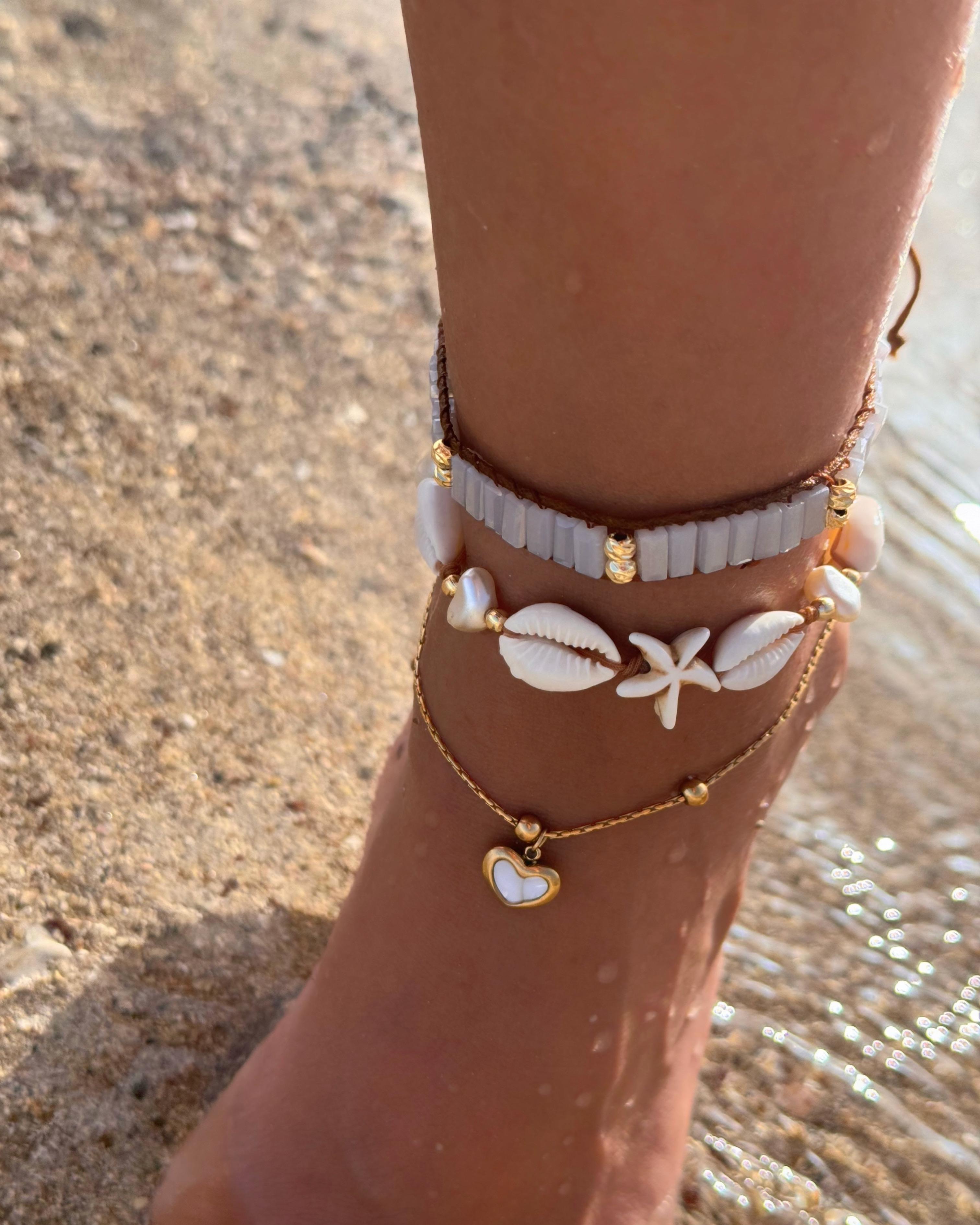 White Shell Halhallar