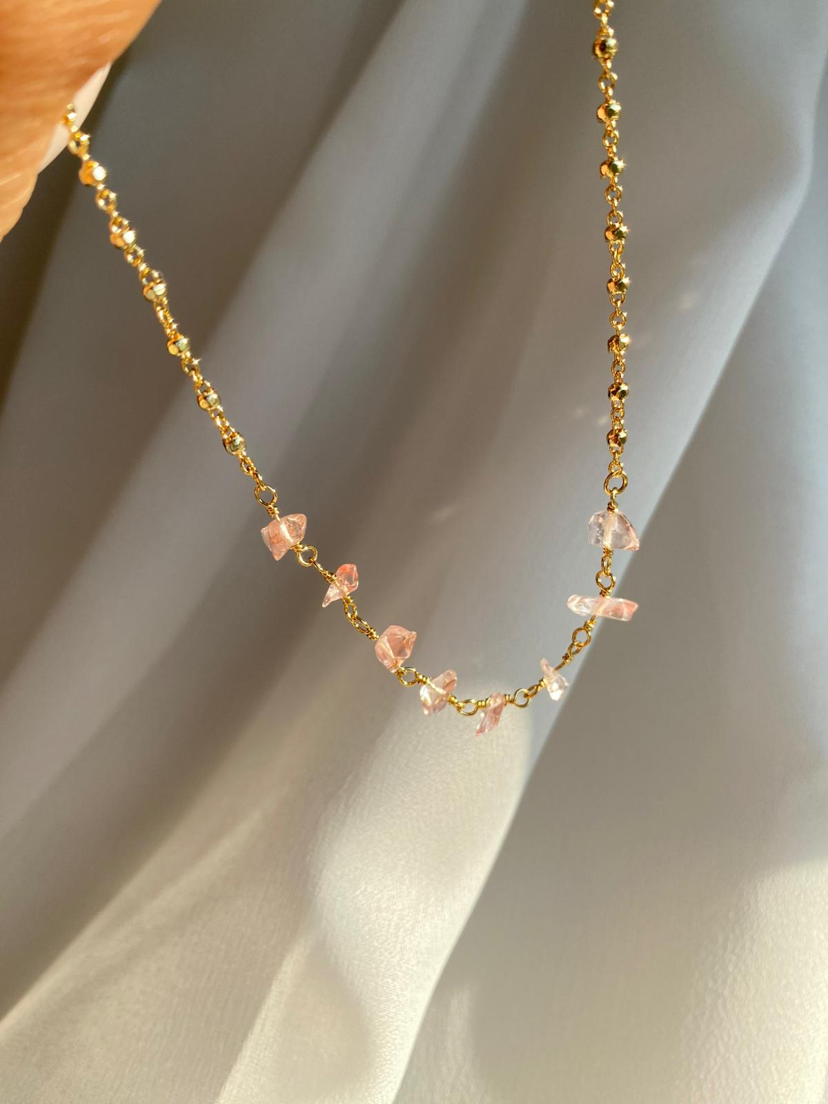 Pembe Kristal Halhal