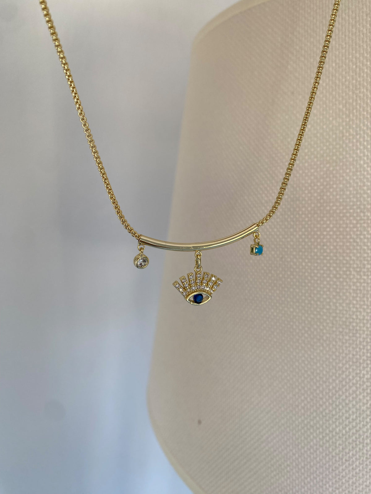 eyes charm kolye