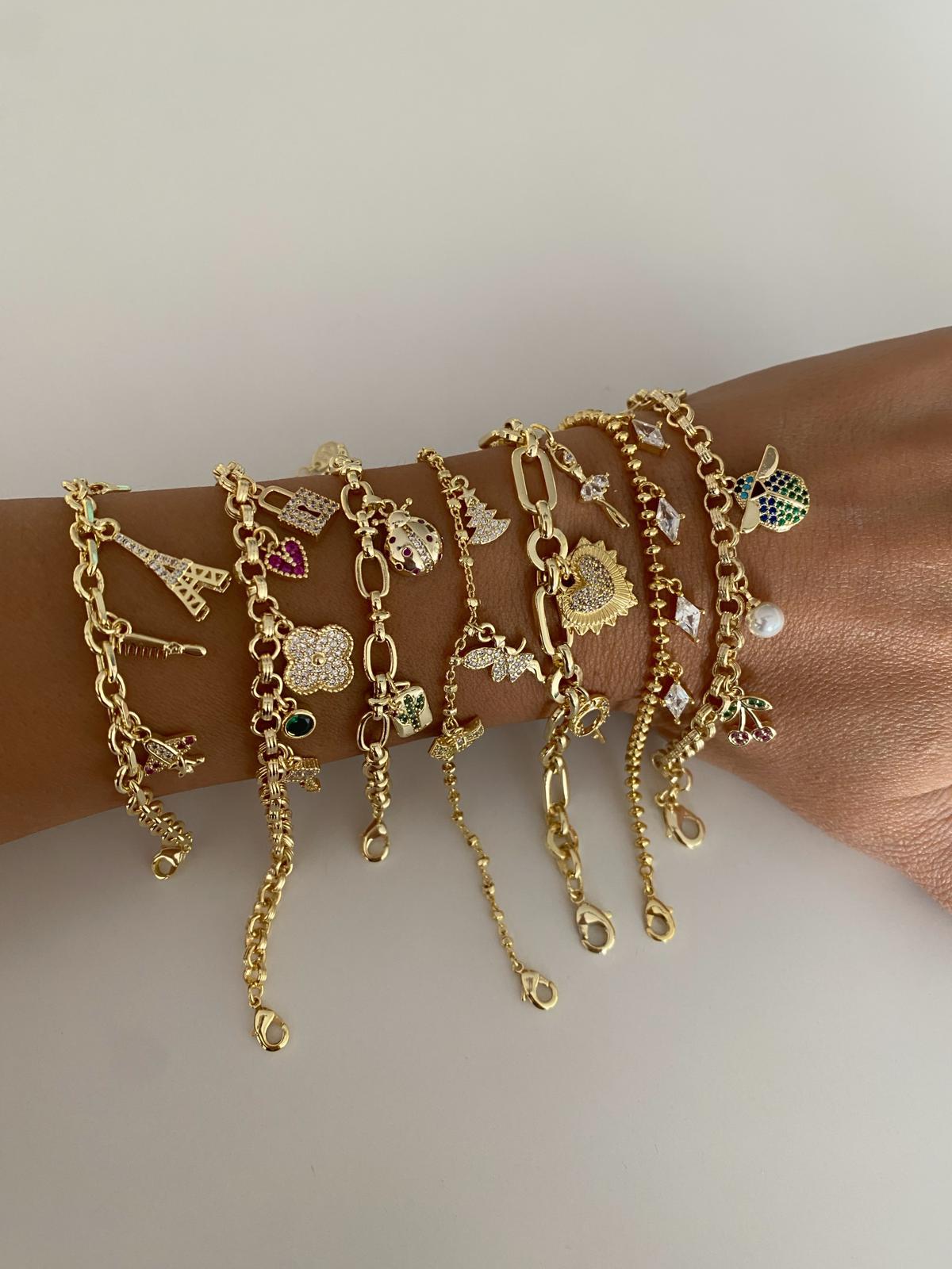 CHARMESY BİLEKLİKLER