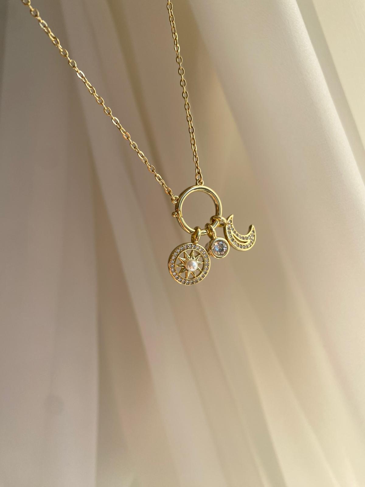 charm moon kolye