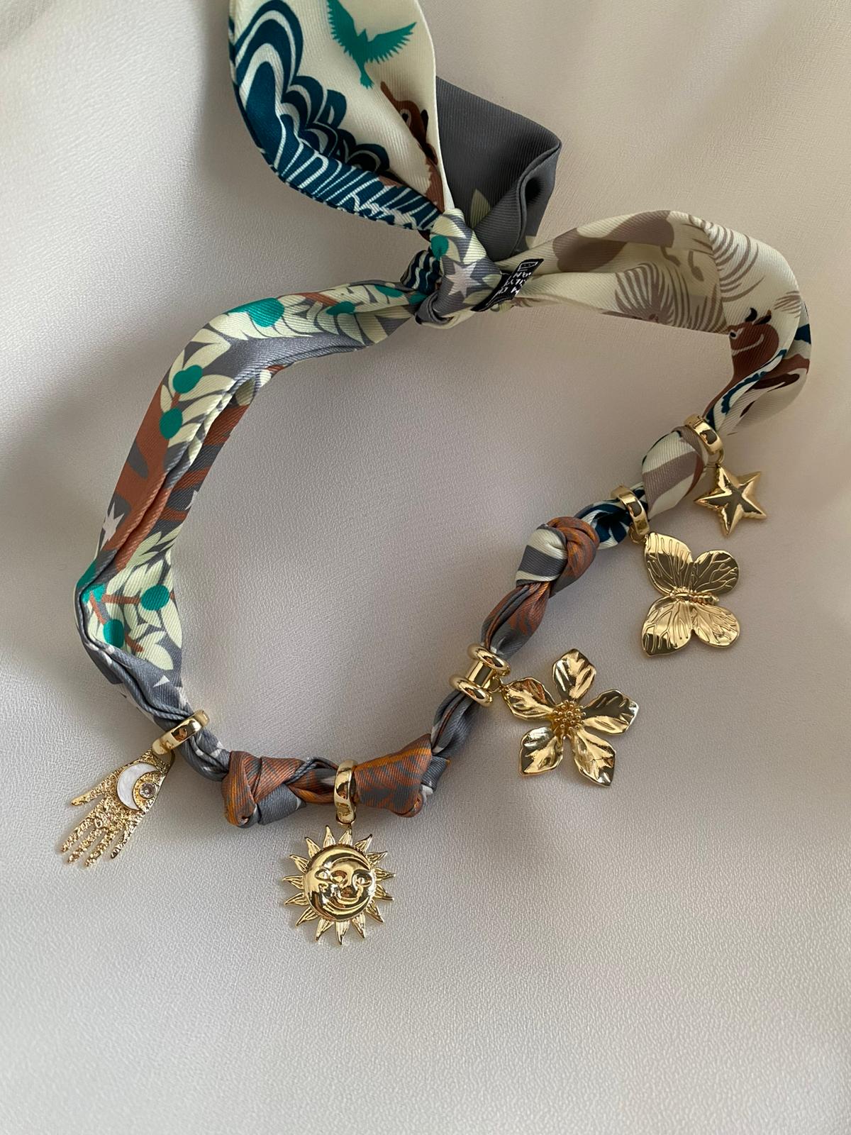 Flowers Charm fular kolye