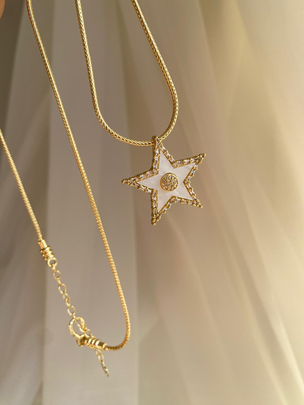 white star kolye
