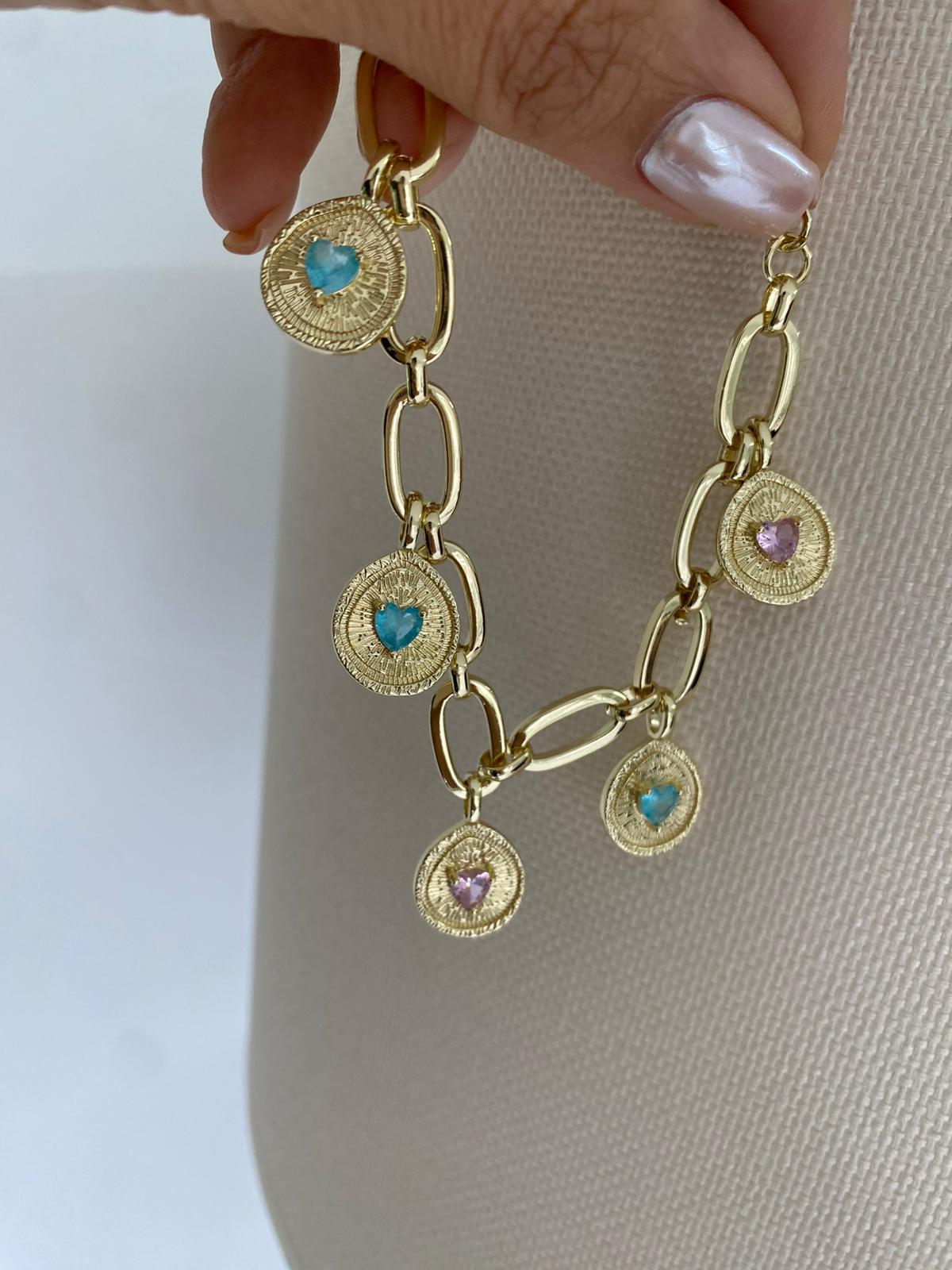 Gold heart charm bileklik