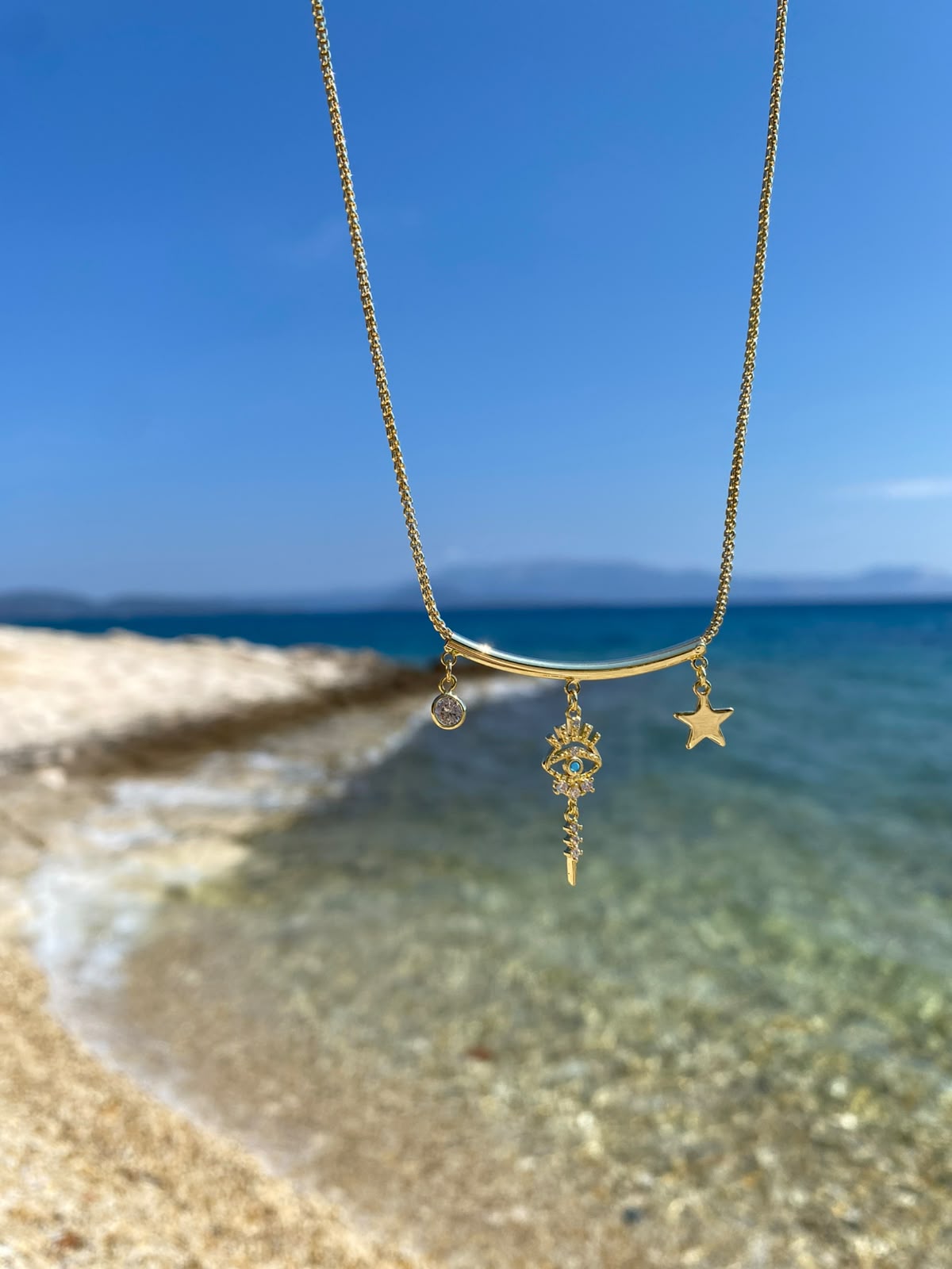 Charm tasarım kolye