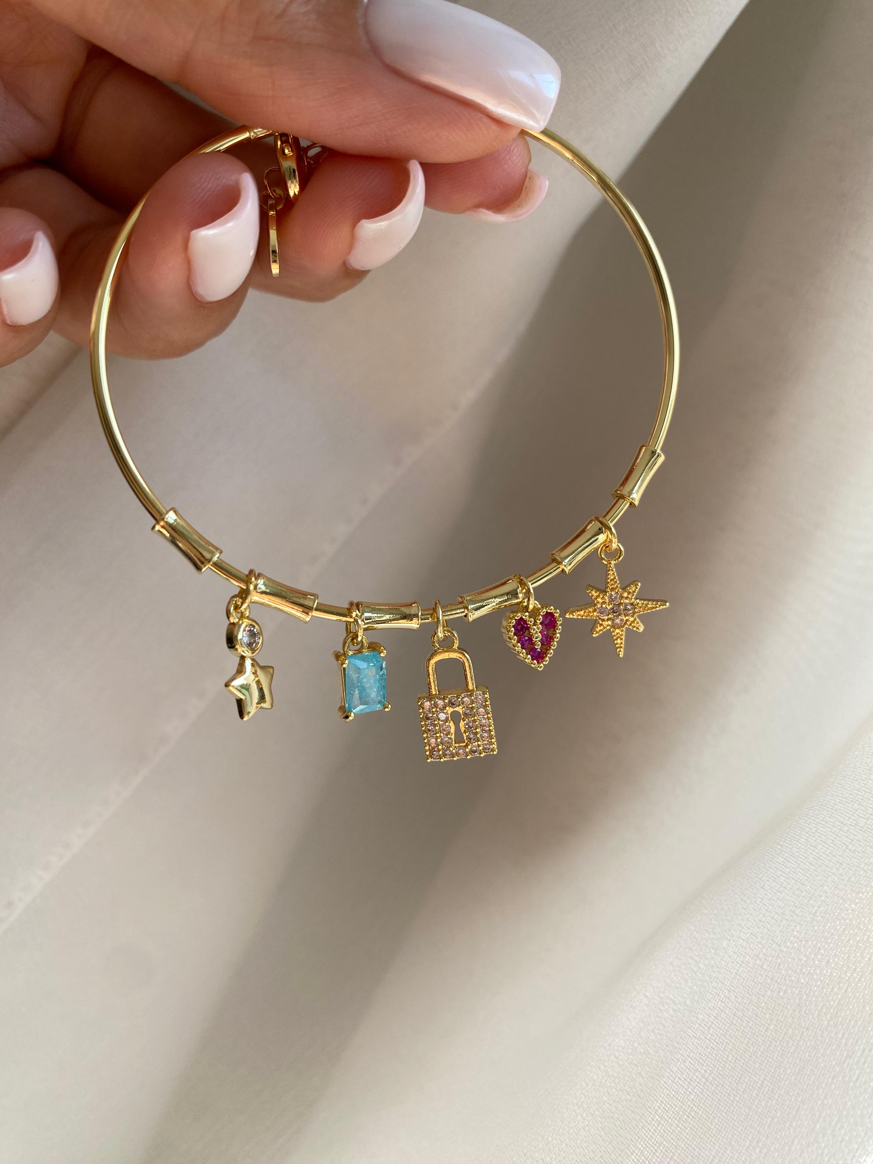 lock charm kelepçe