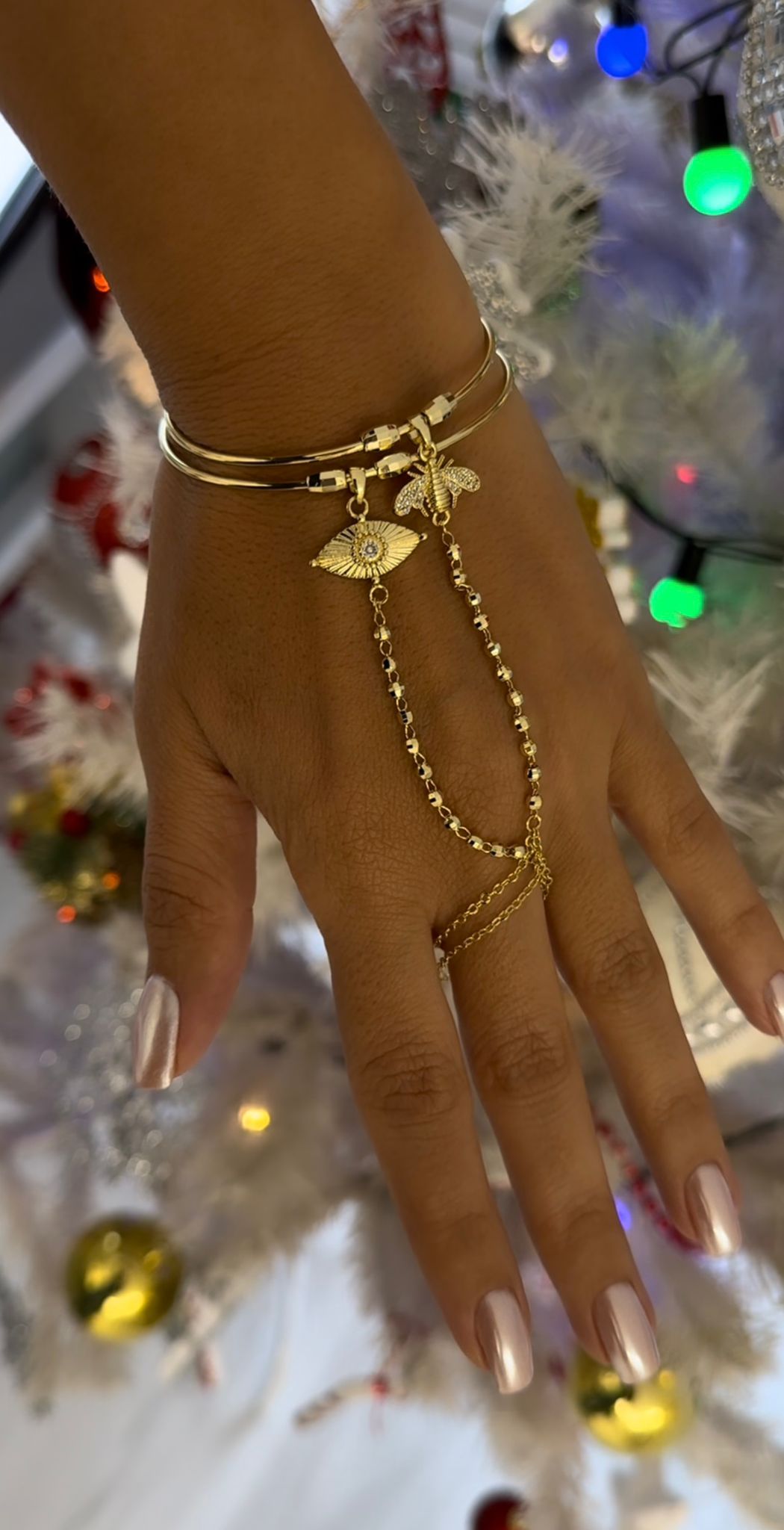 EYES KELEPÇE DETAİLS ŞAHMERANLAR