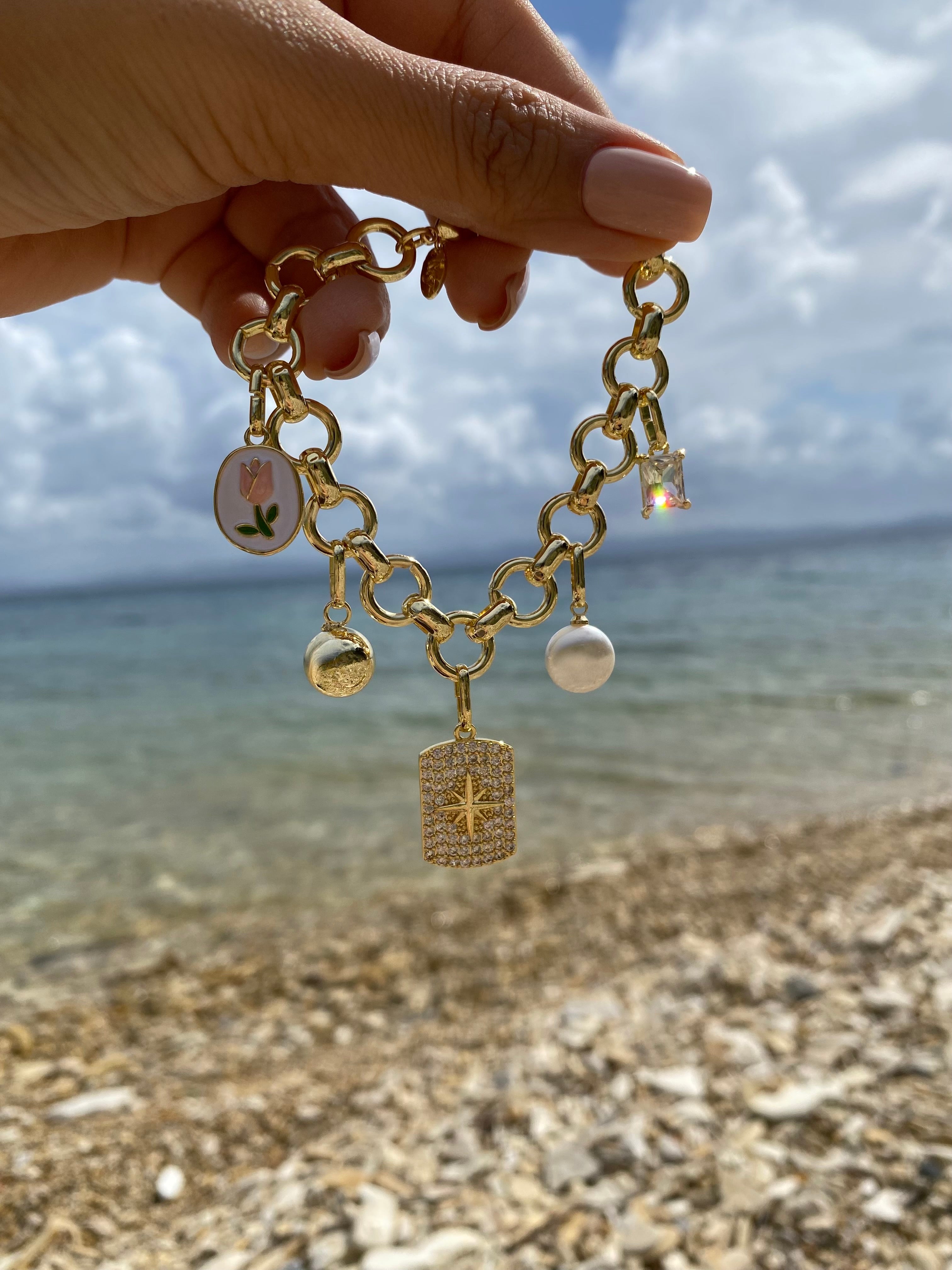 Lale Charm Bileklik