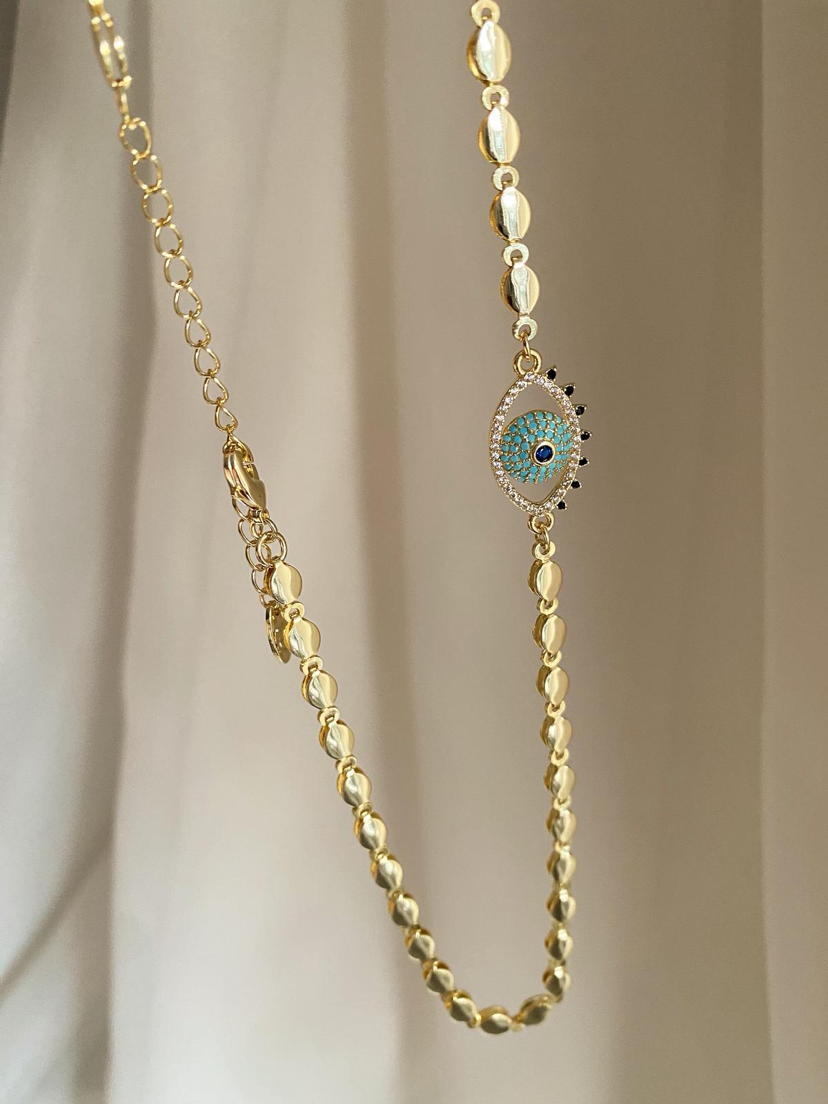 Eyeslie Choker