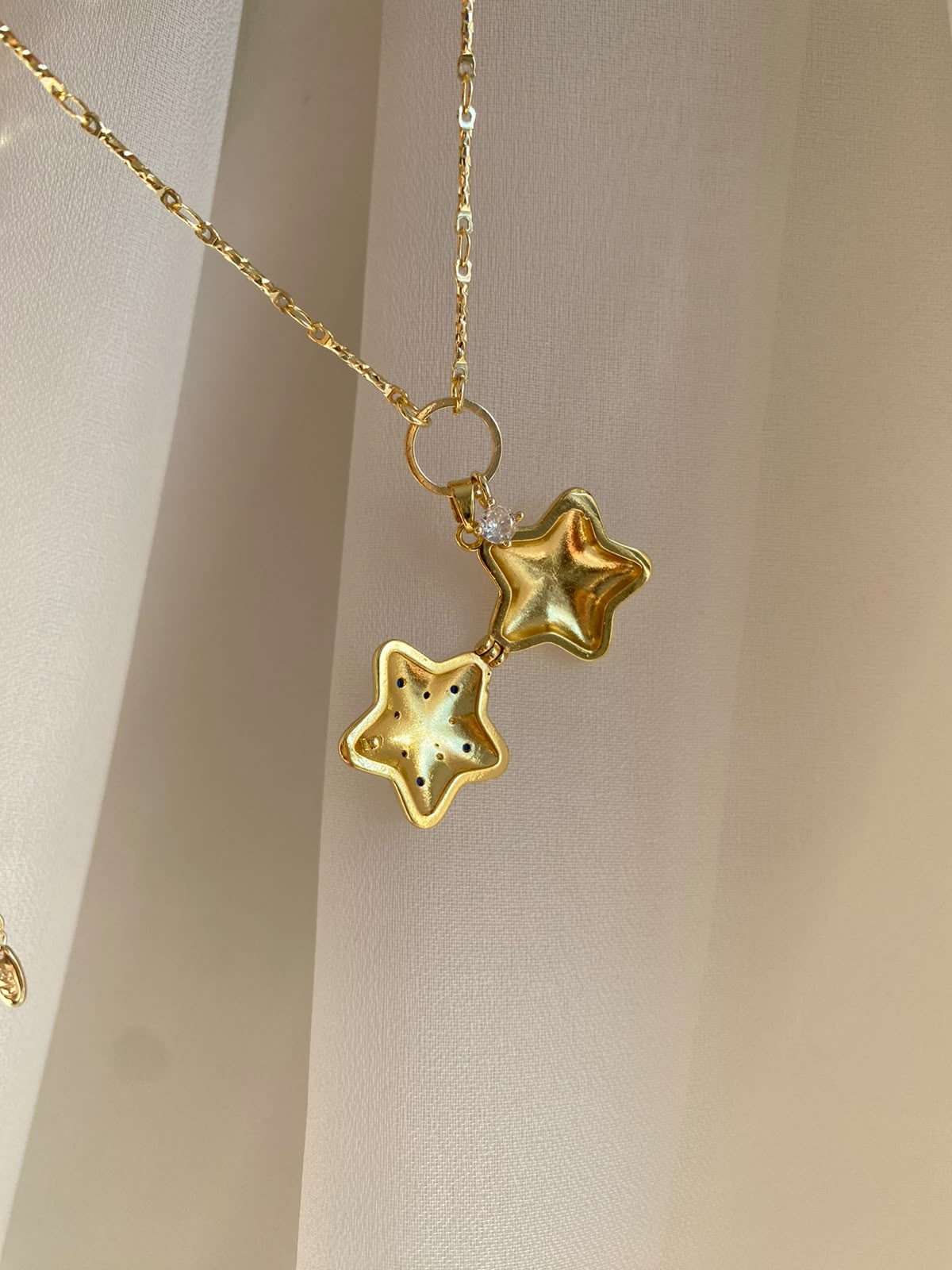 Stars stone kapaklı kolye