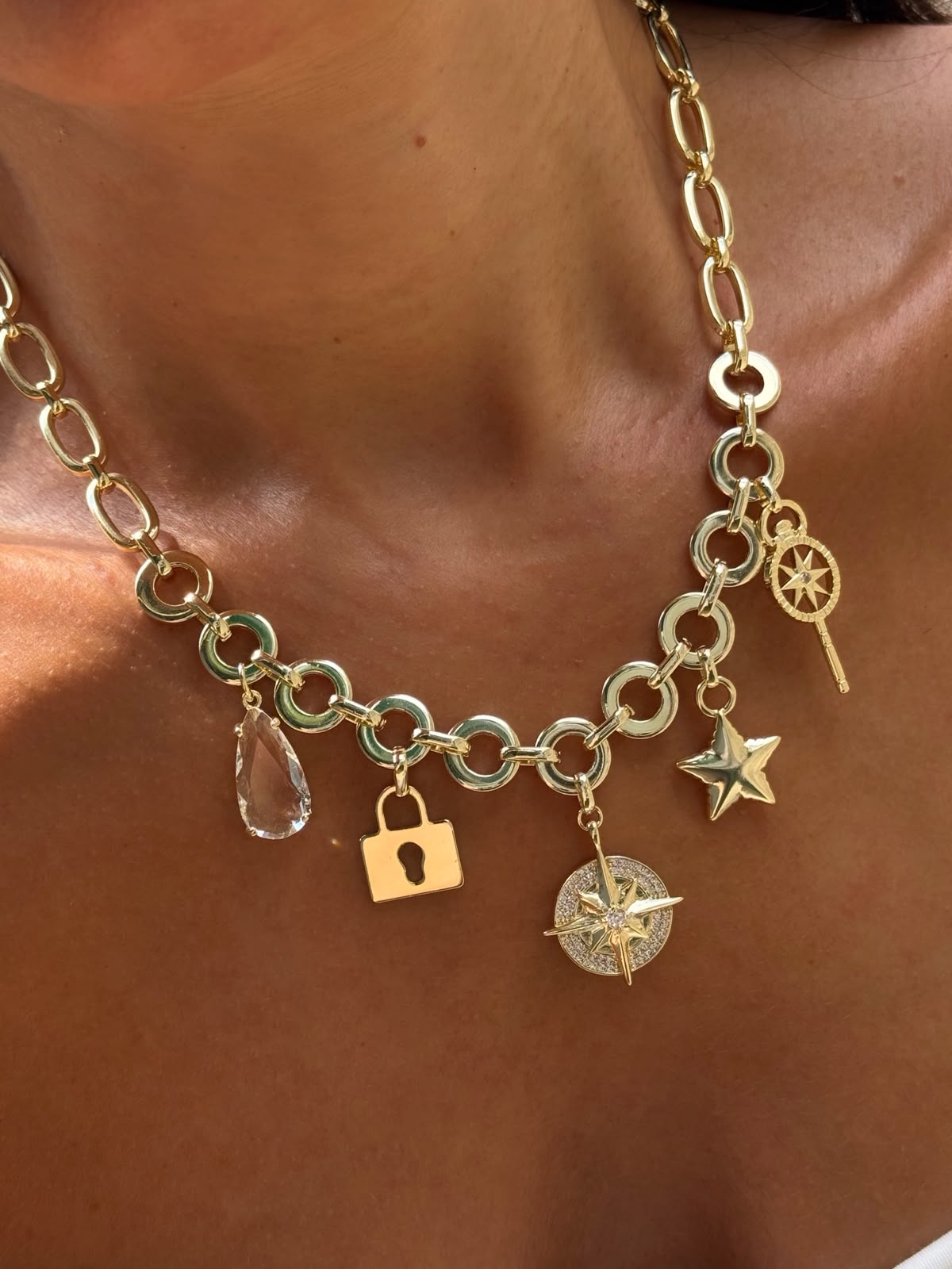 Poles star charm choker