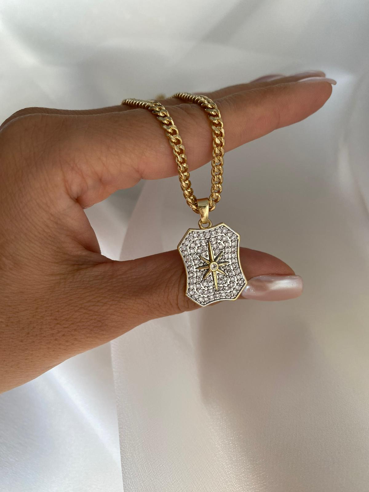 Poles rectangle kolye