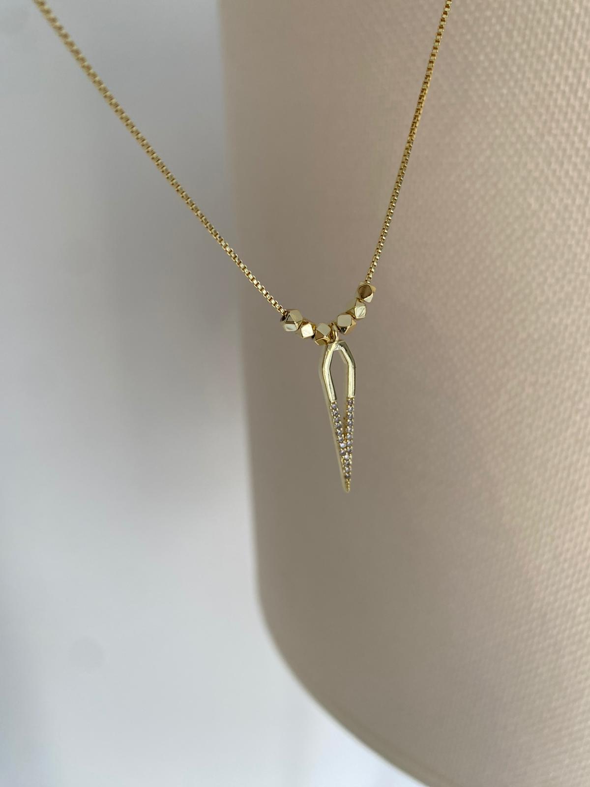 Alora Asansörlü Kolye