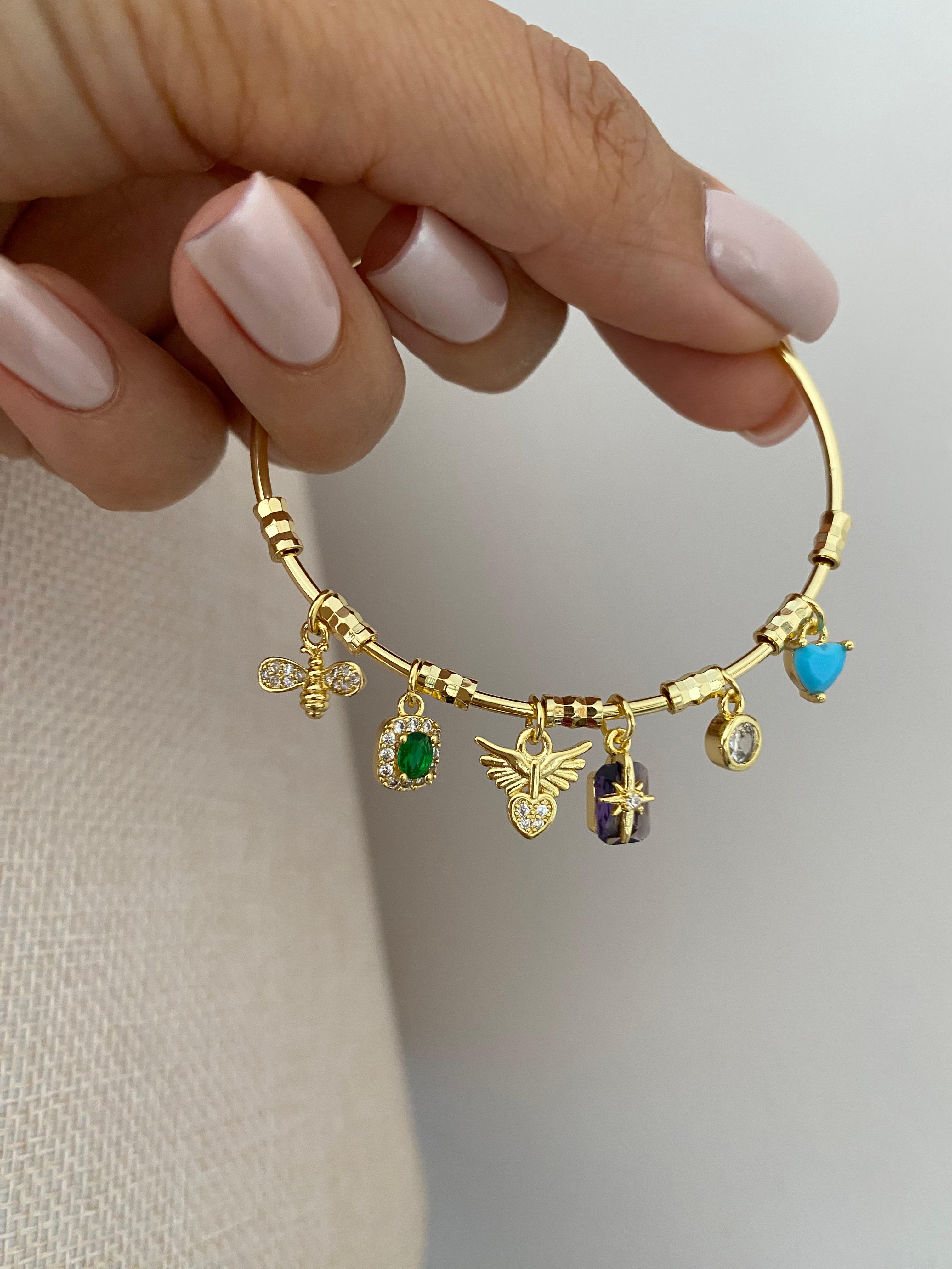 Figurs Charm Kelepçeler