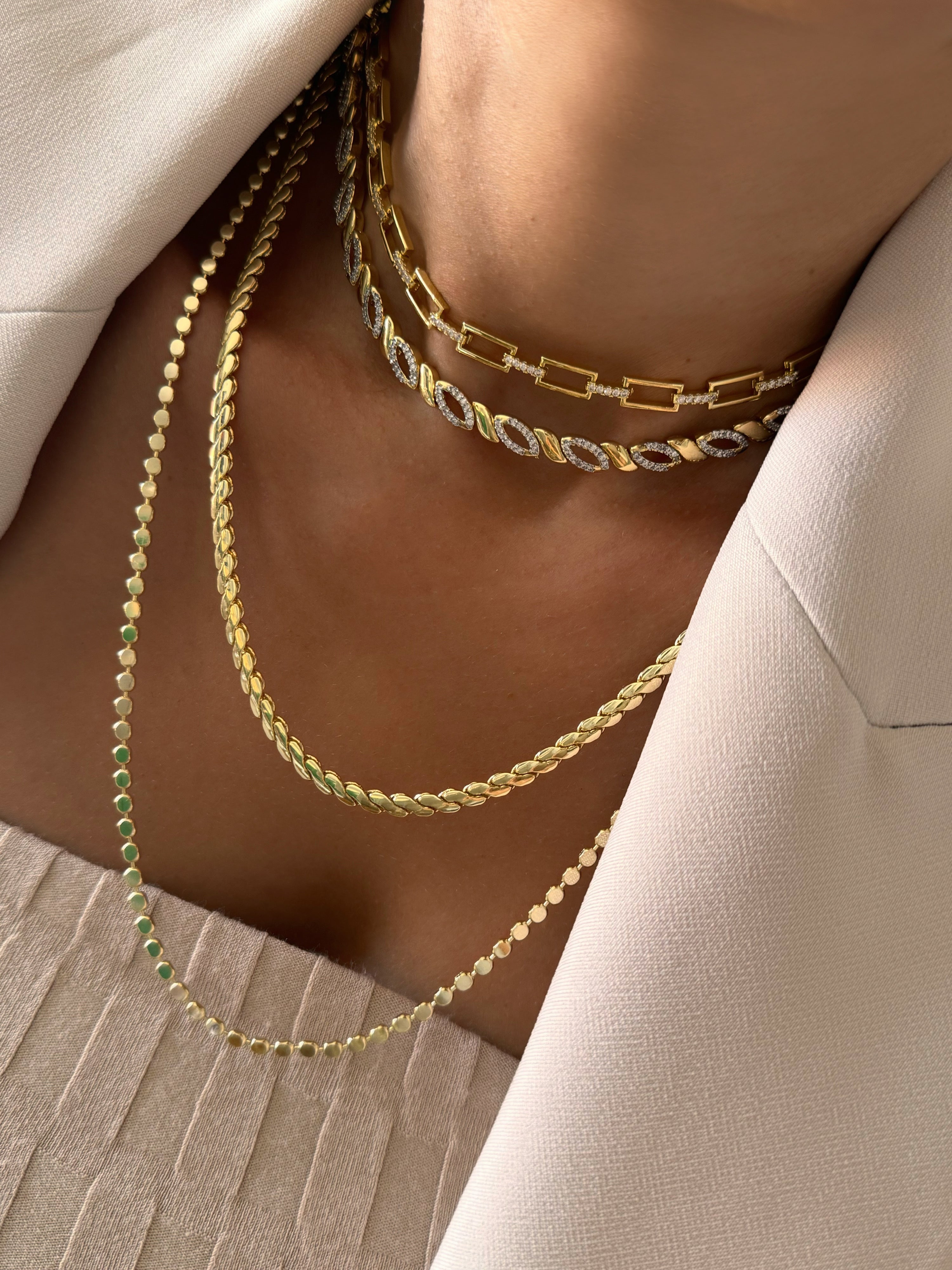 Almond Crushing Kolyeler