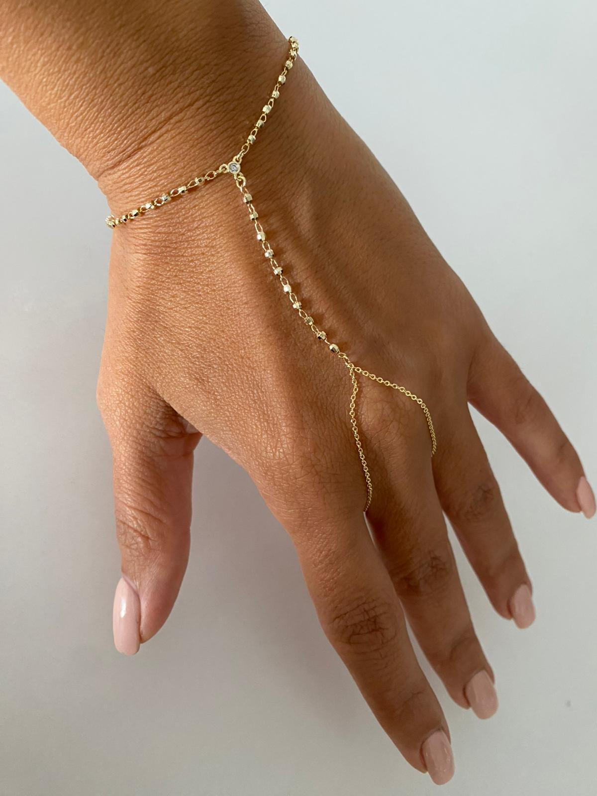 Minimal Dorika Şahmeran