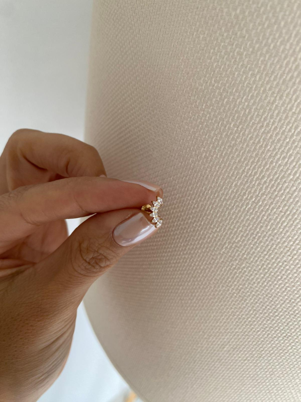 Moons helix tragus titanium küpe