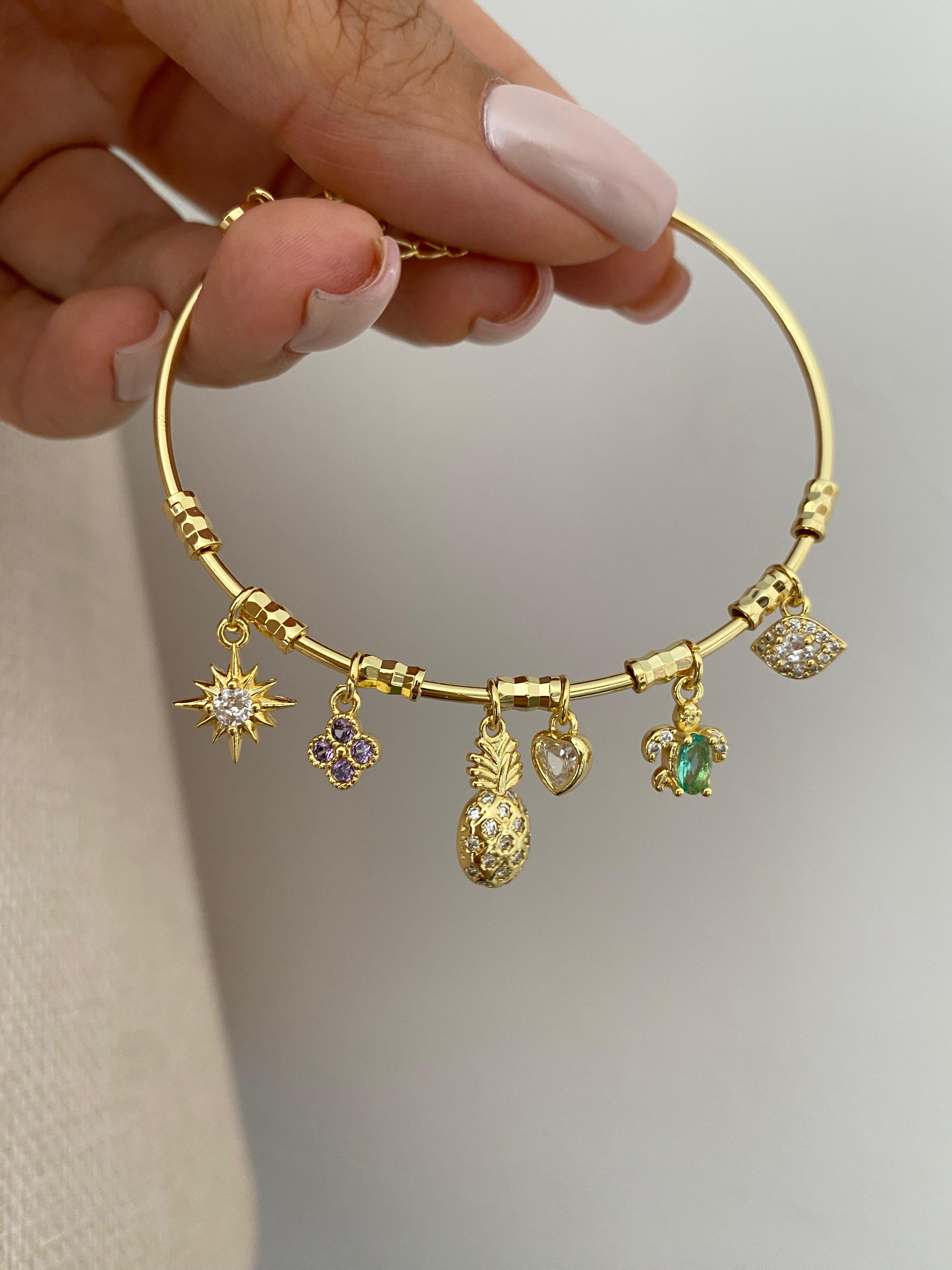 Figurs Charm Kelepçeler