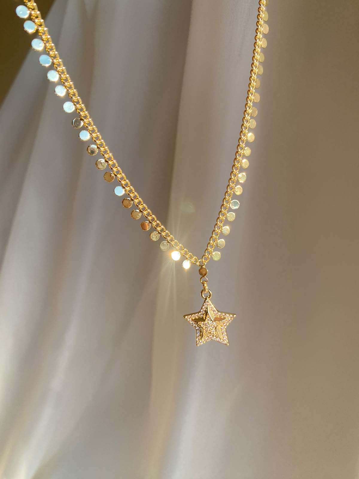 Star pull choker