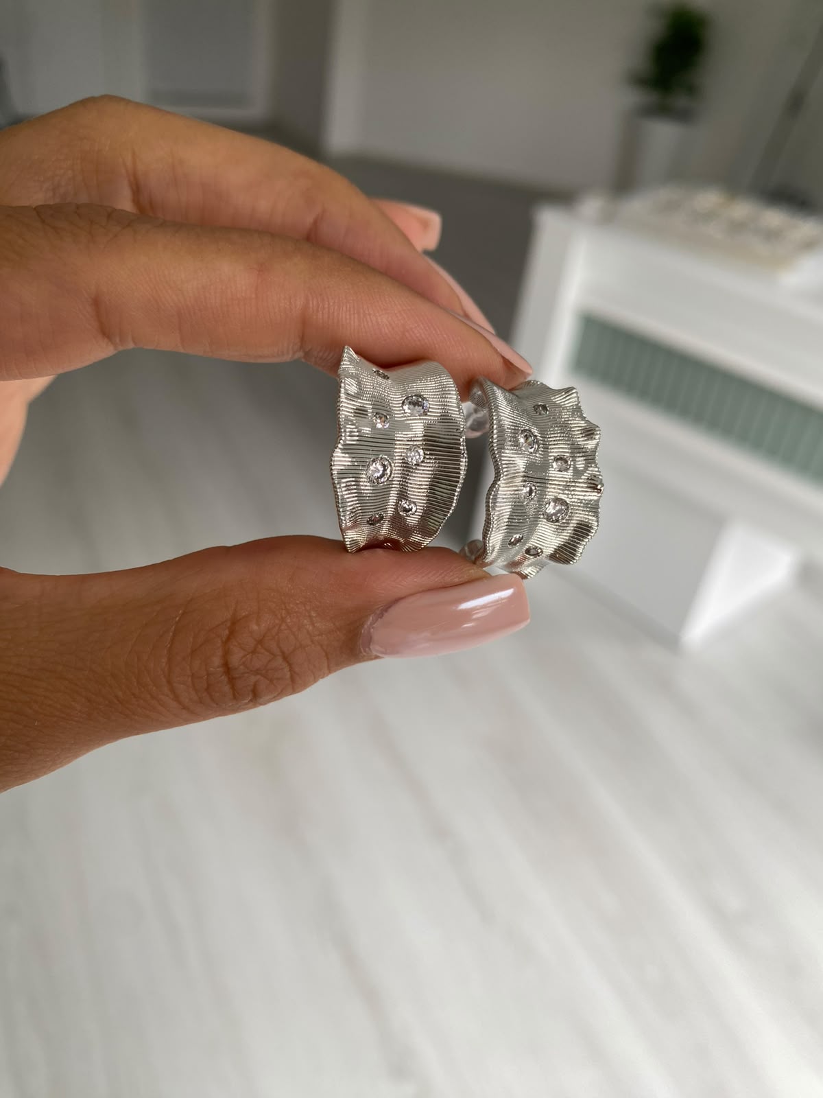 Silver plaka stone küpe
