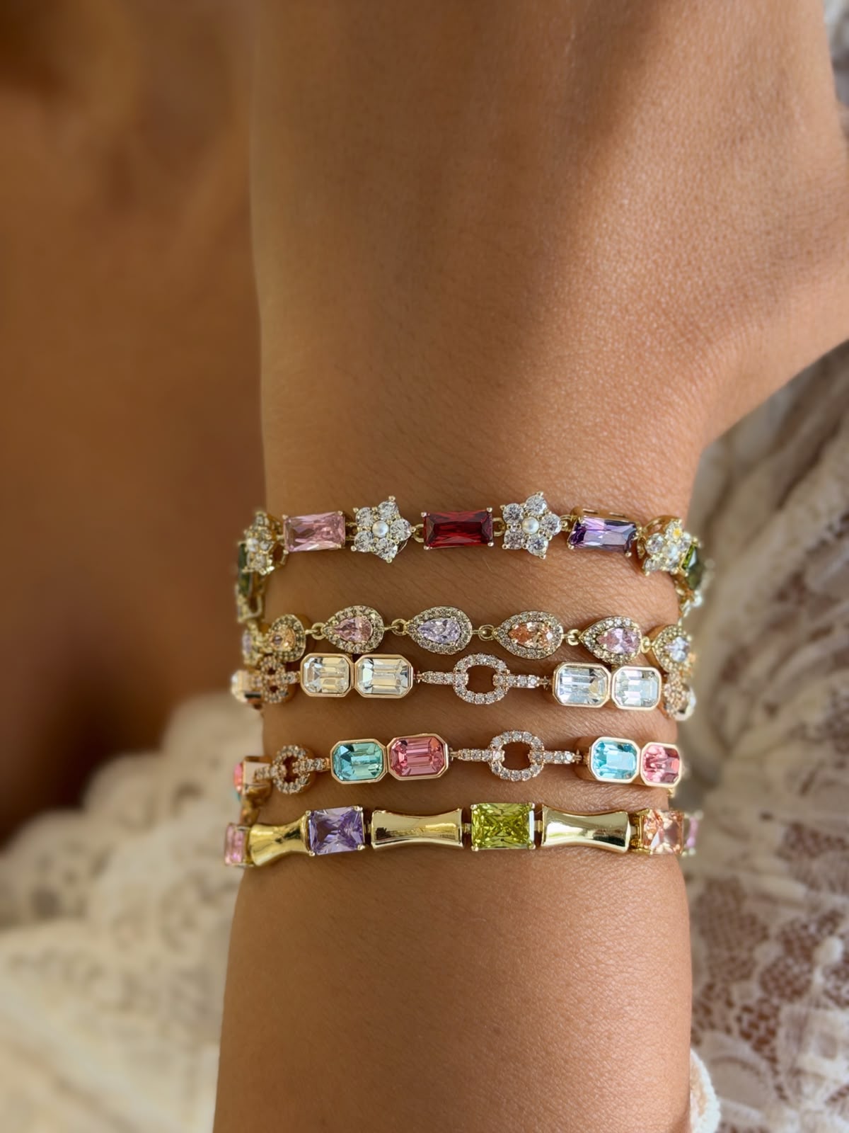 Zircon colours bileklikler