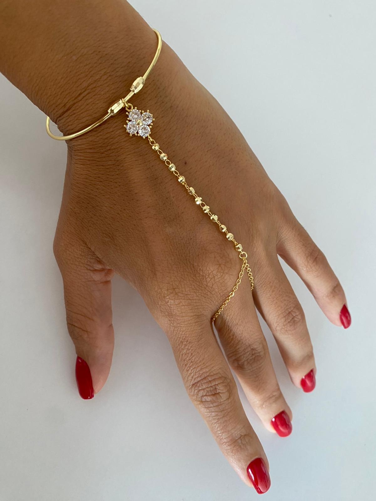 Kelepçe details flowers şahmeran