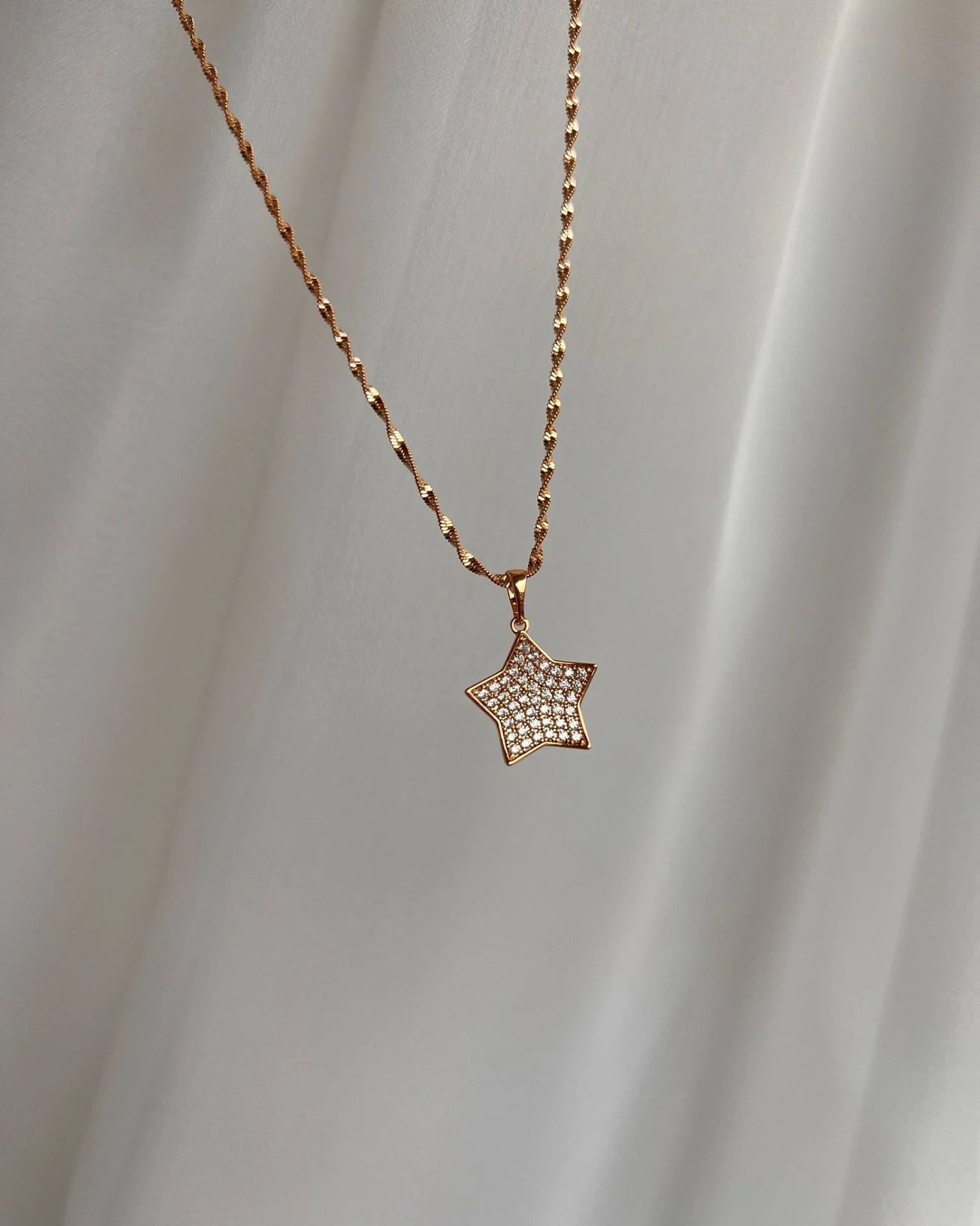 Burgu Yıldız Kolye