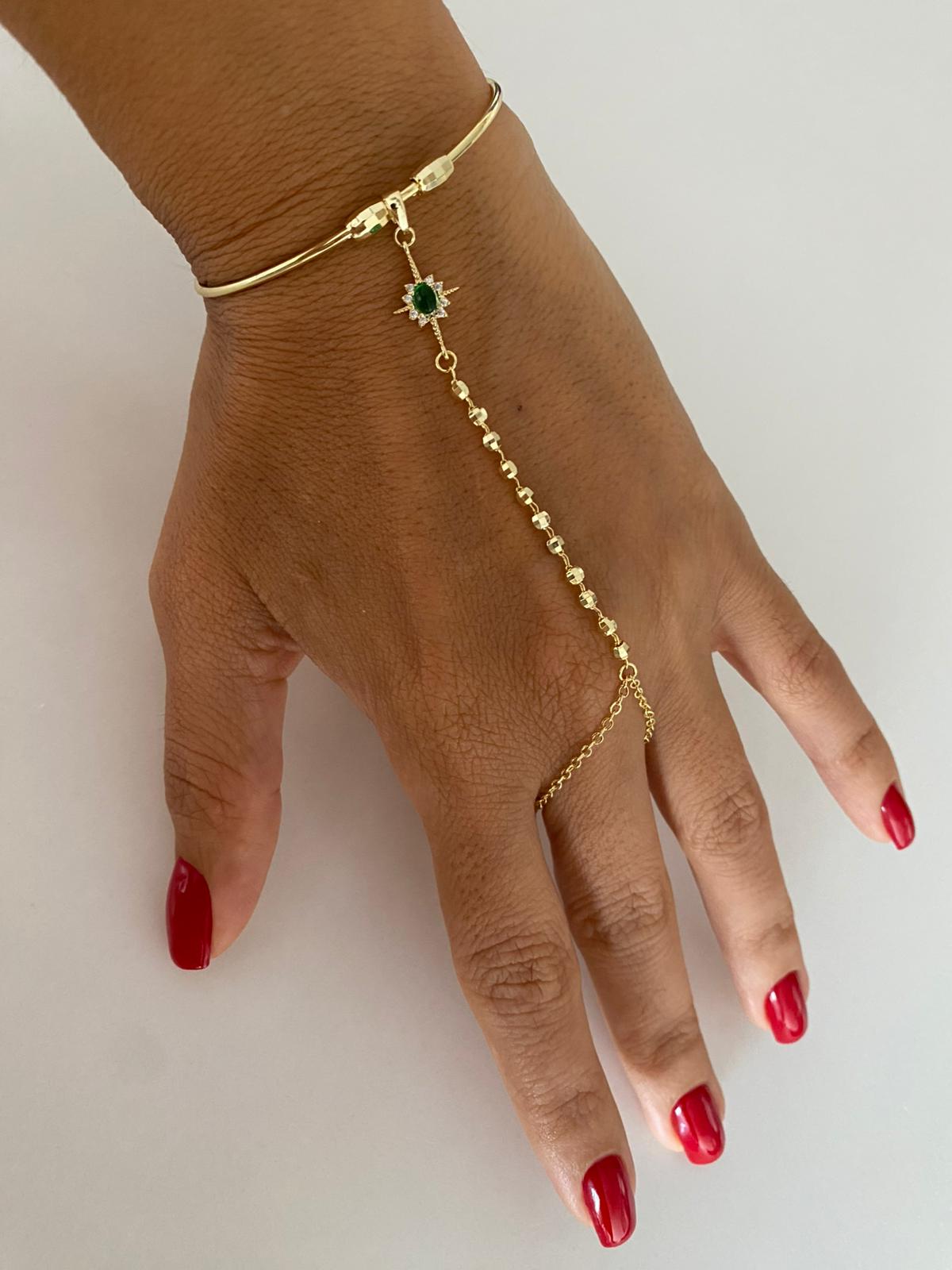 Kelepçe details poles şahmeran