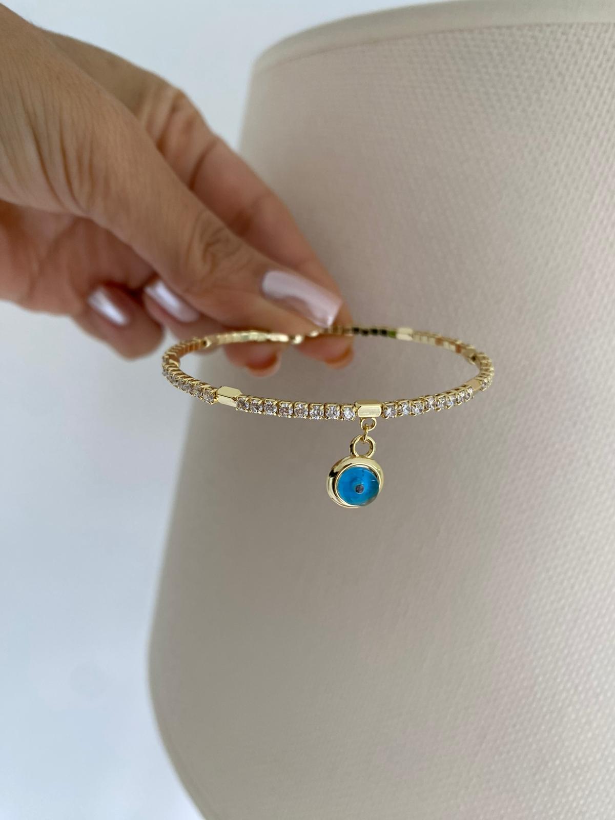 Nazar Su yolu esnek kelepçe