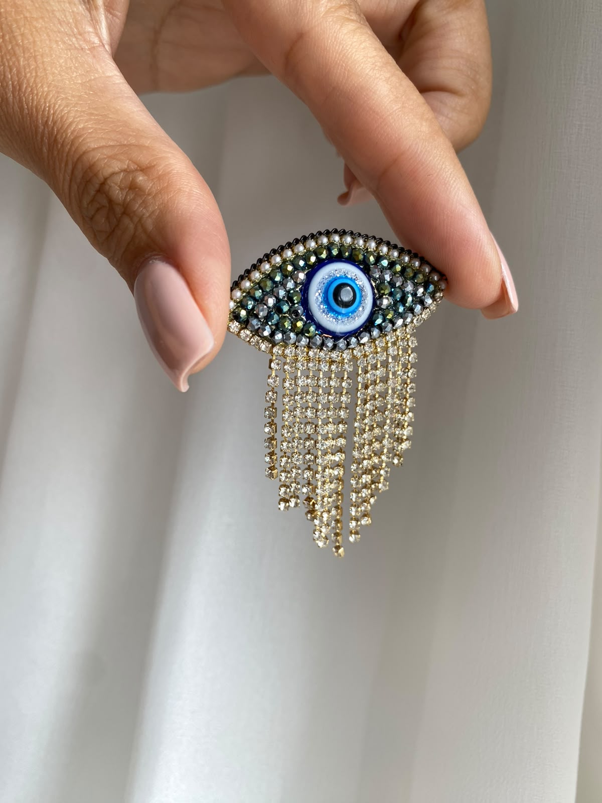 Zircon eyes sallantılı broş