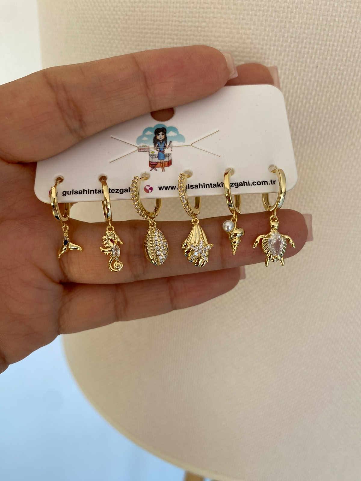 Sea symbol 6'lı set küpe