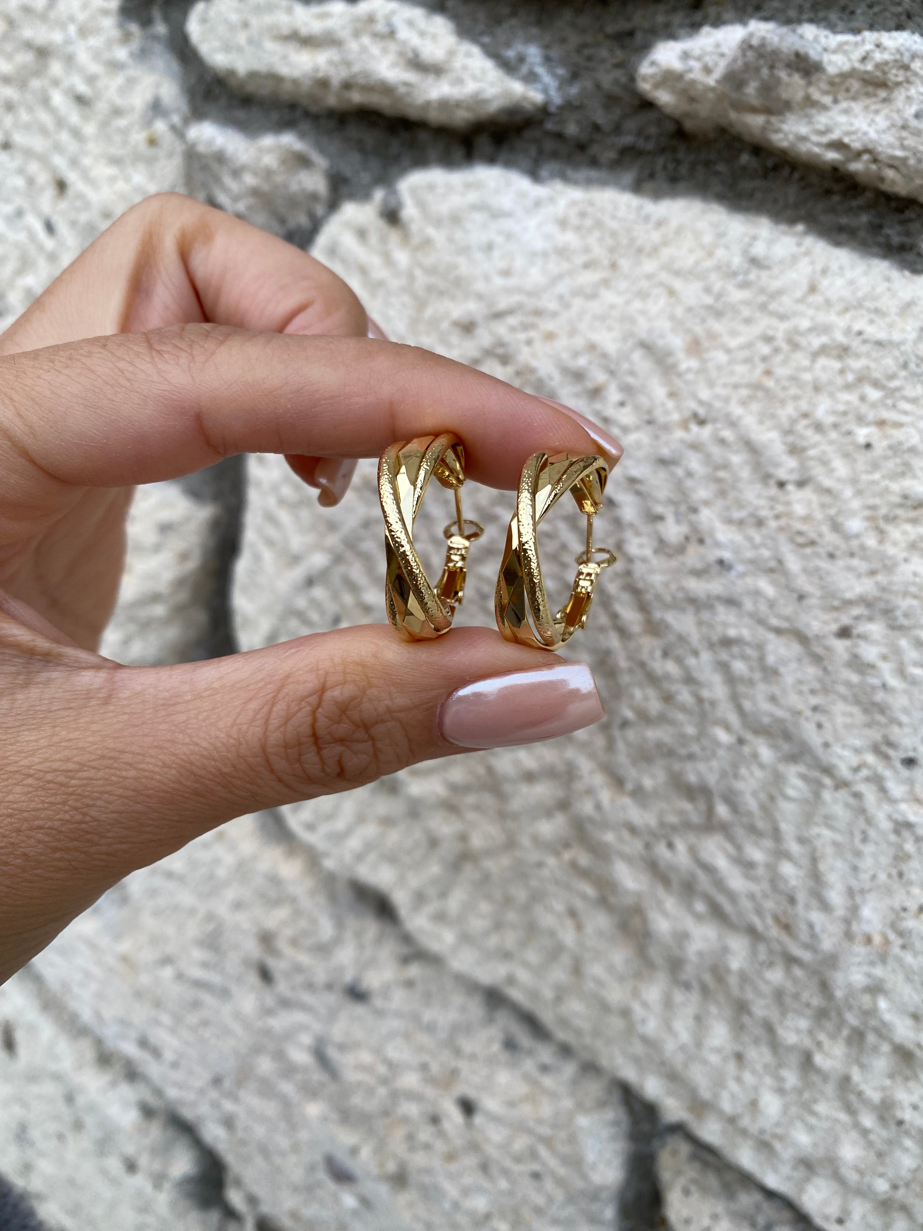 Gold küpe