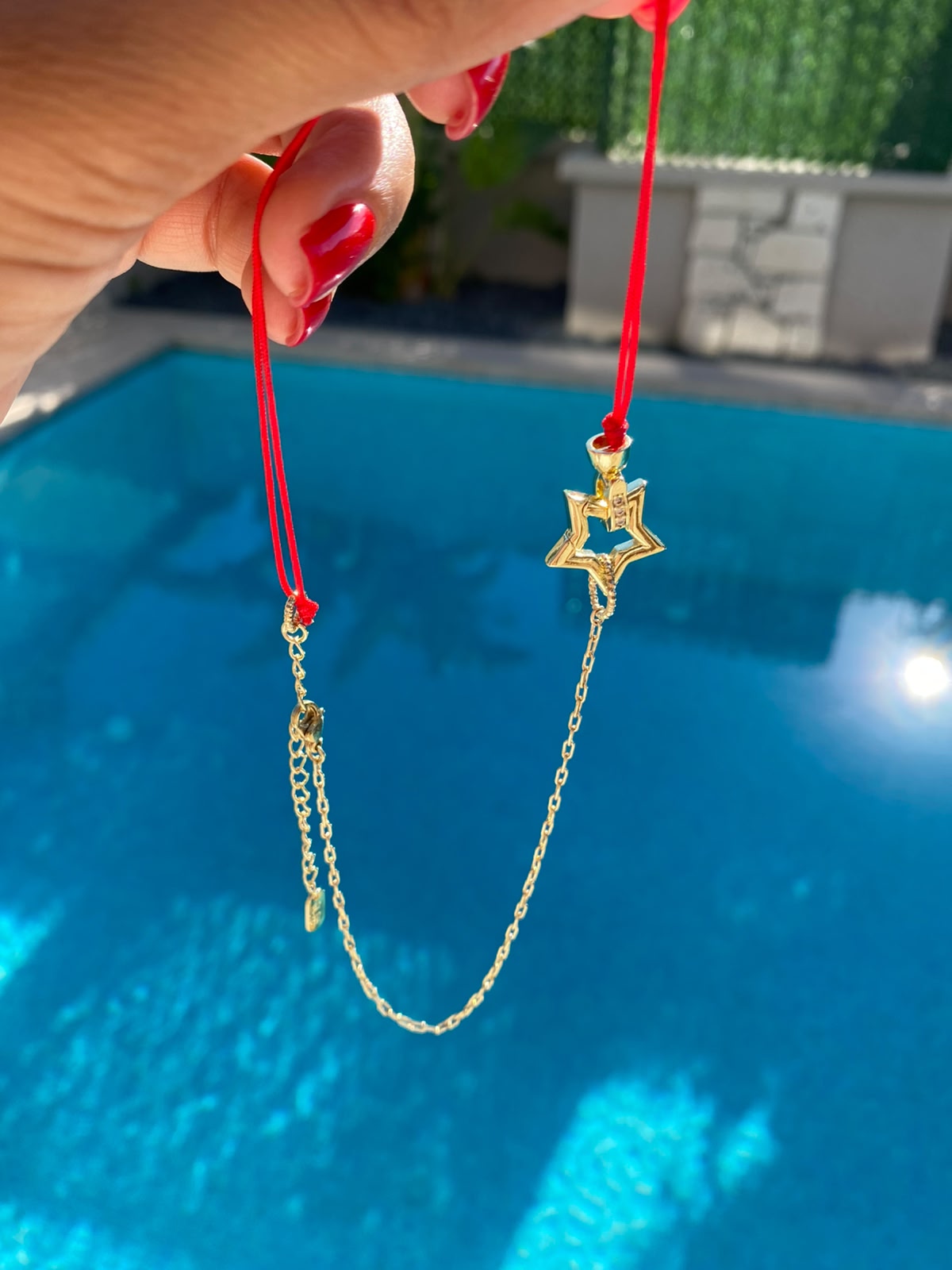 Red Star choker