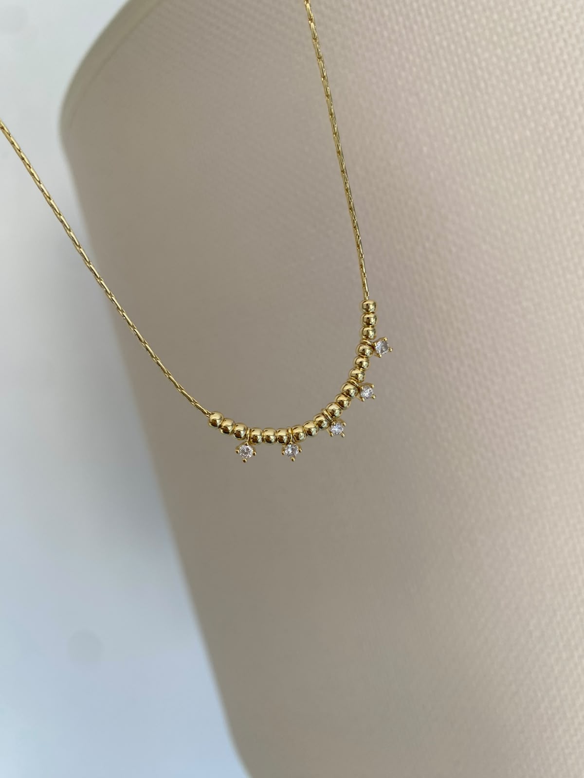 Dorica & stone choker