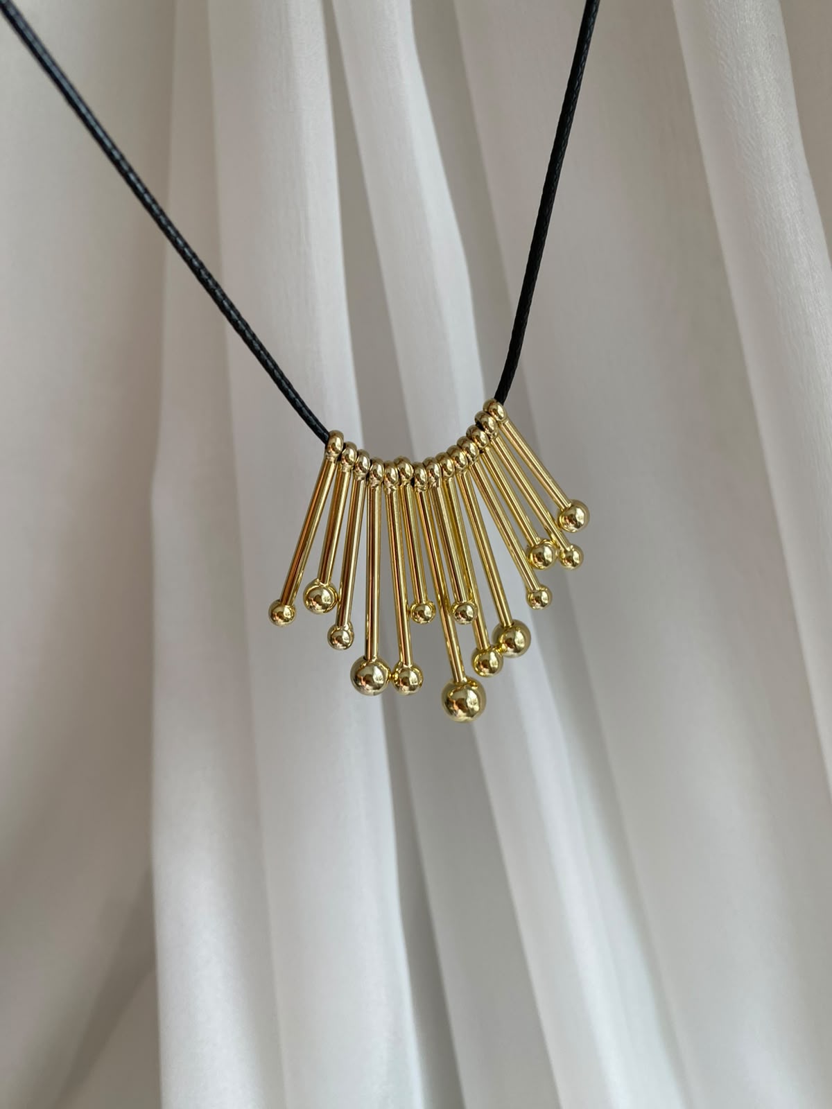 Afrodia choker