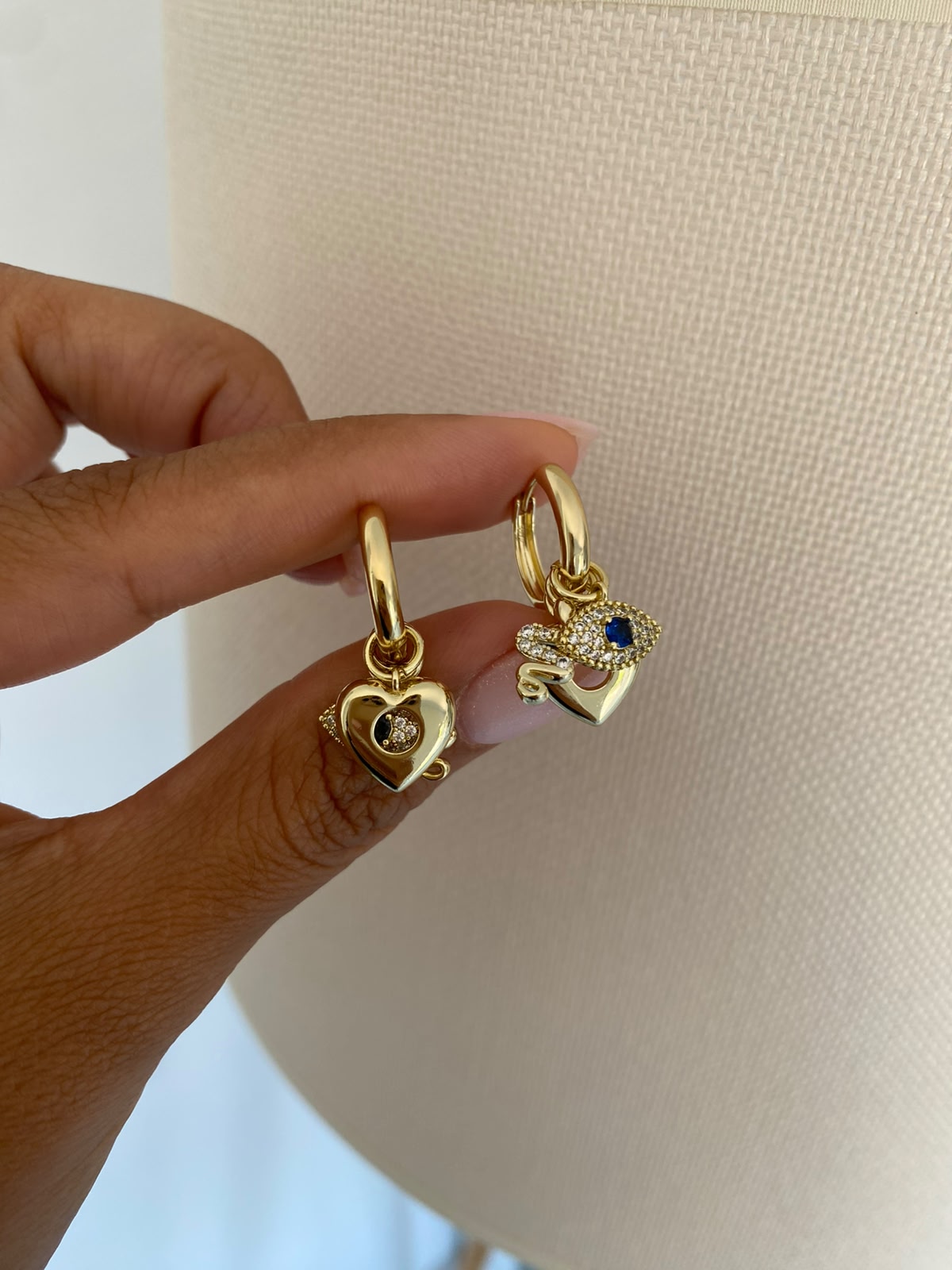 heart eys charm küpe