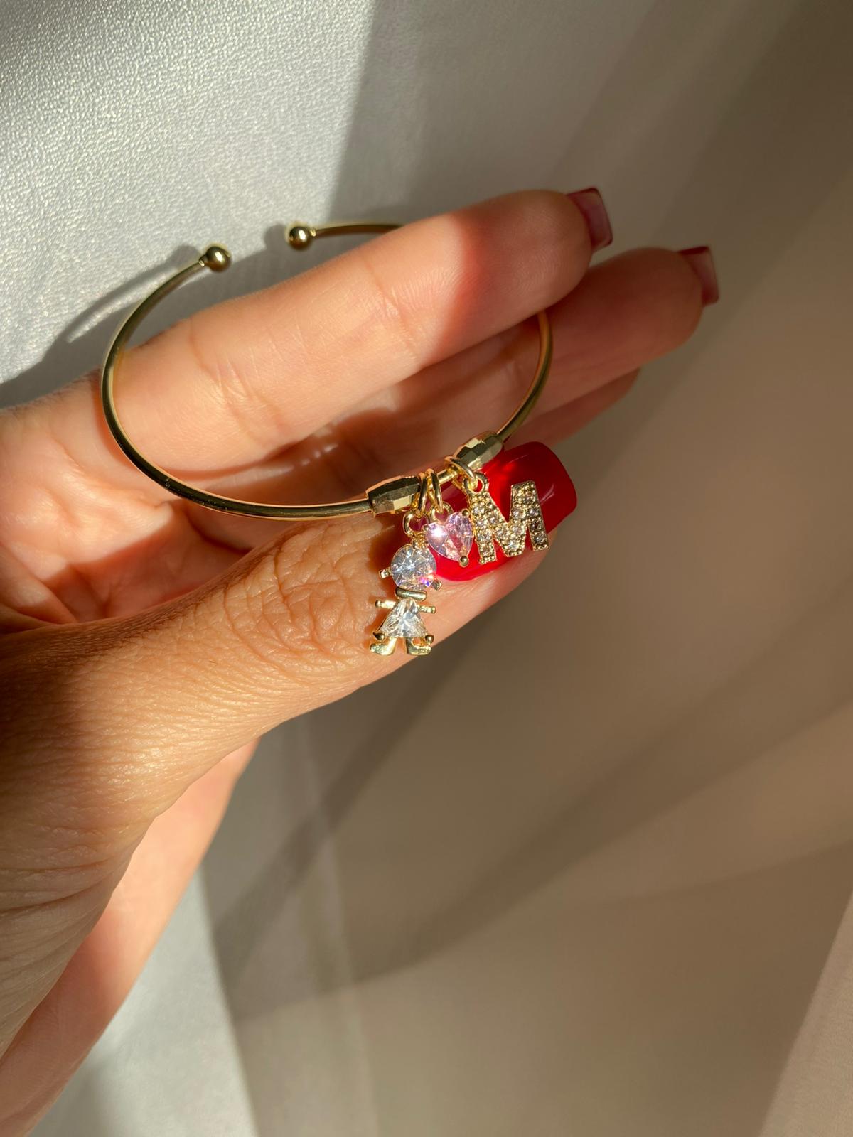 girls harf ince kelepçe