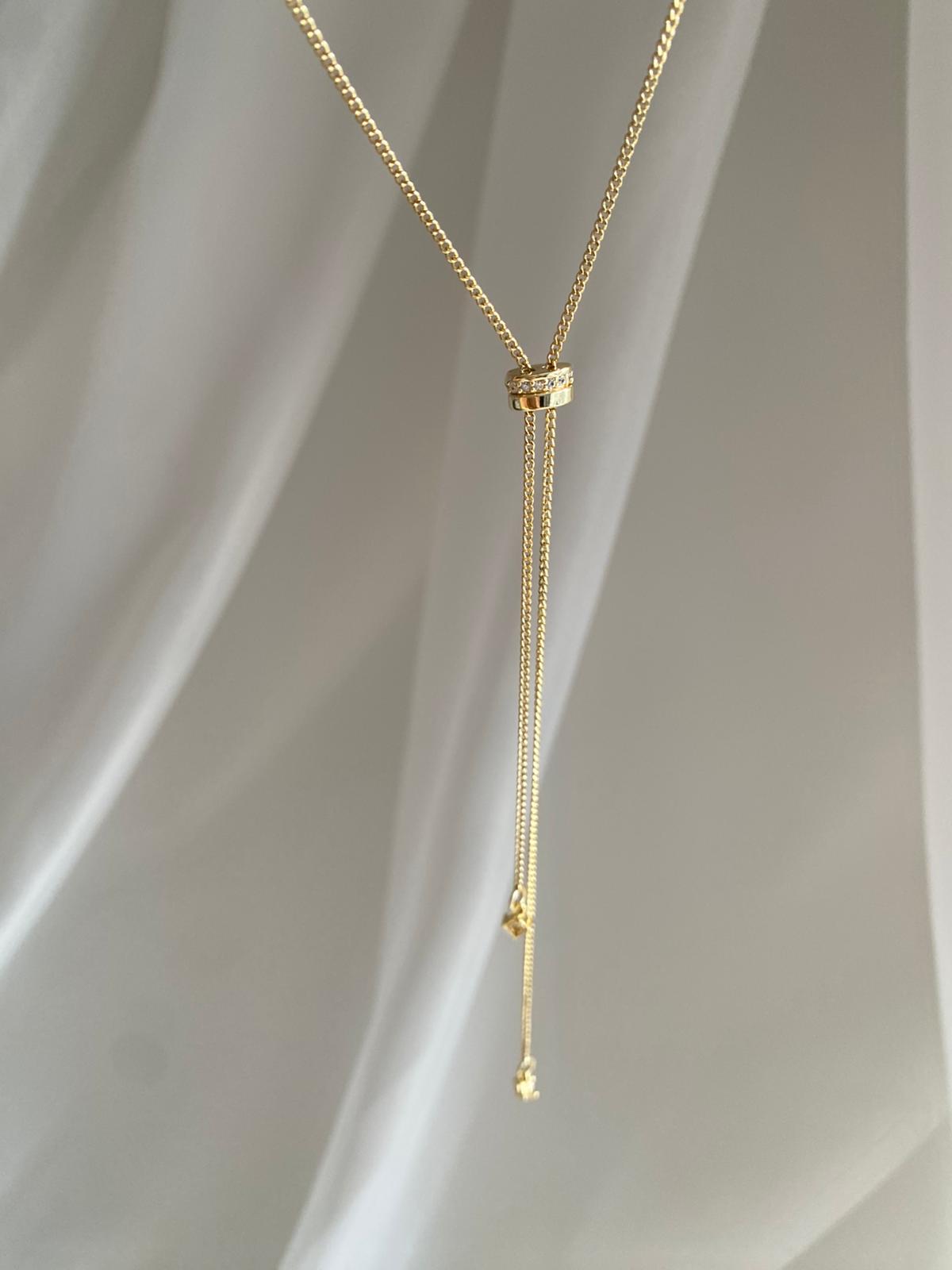 Figure Chain y kolye