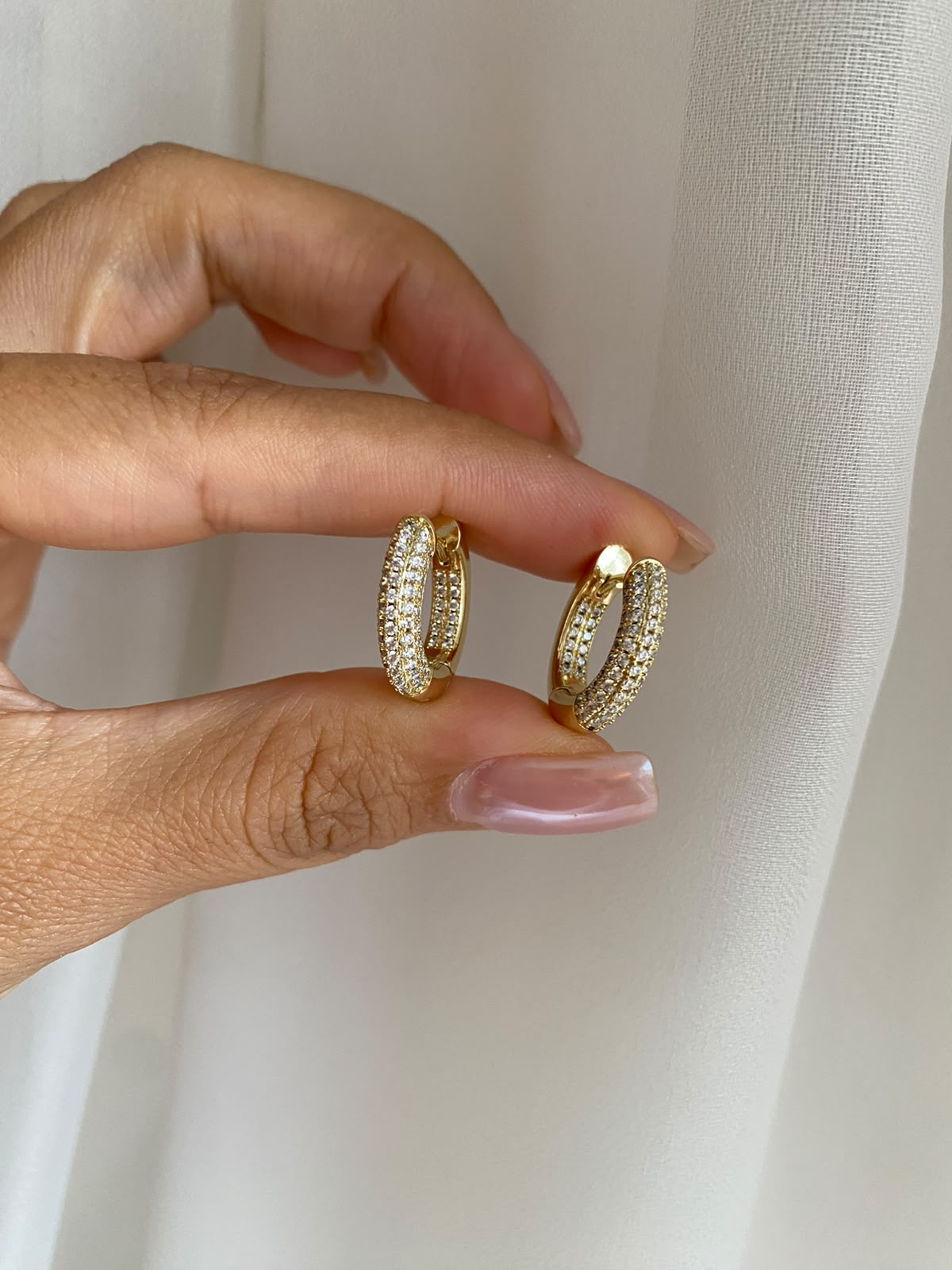 Zircon stone küpe