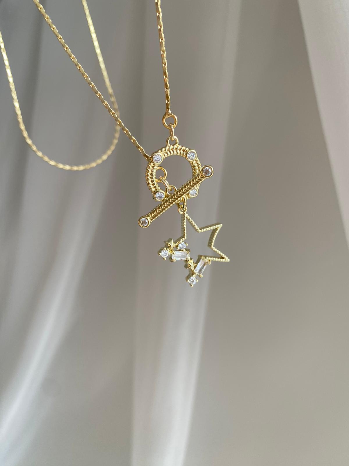 Stary lock kolye