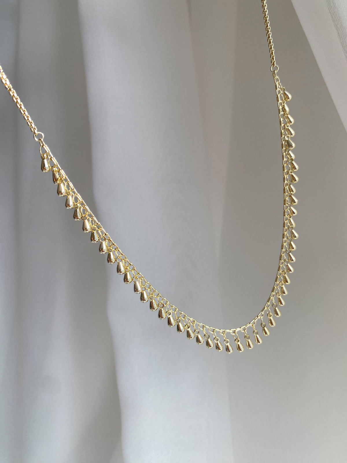 Balls sallantılı choker