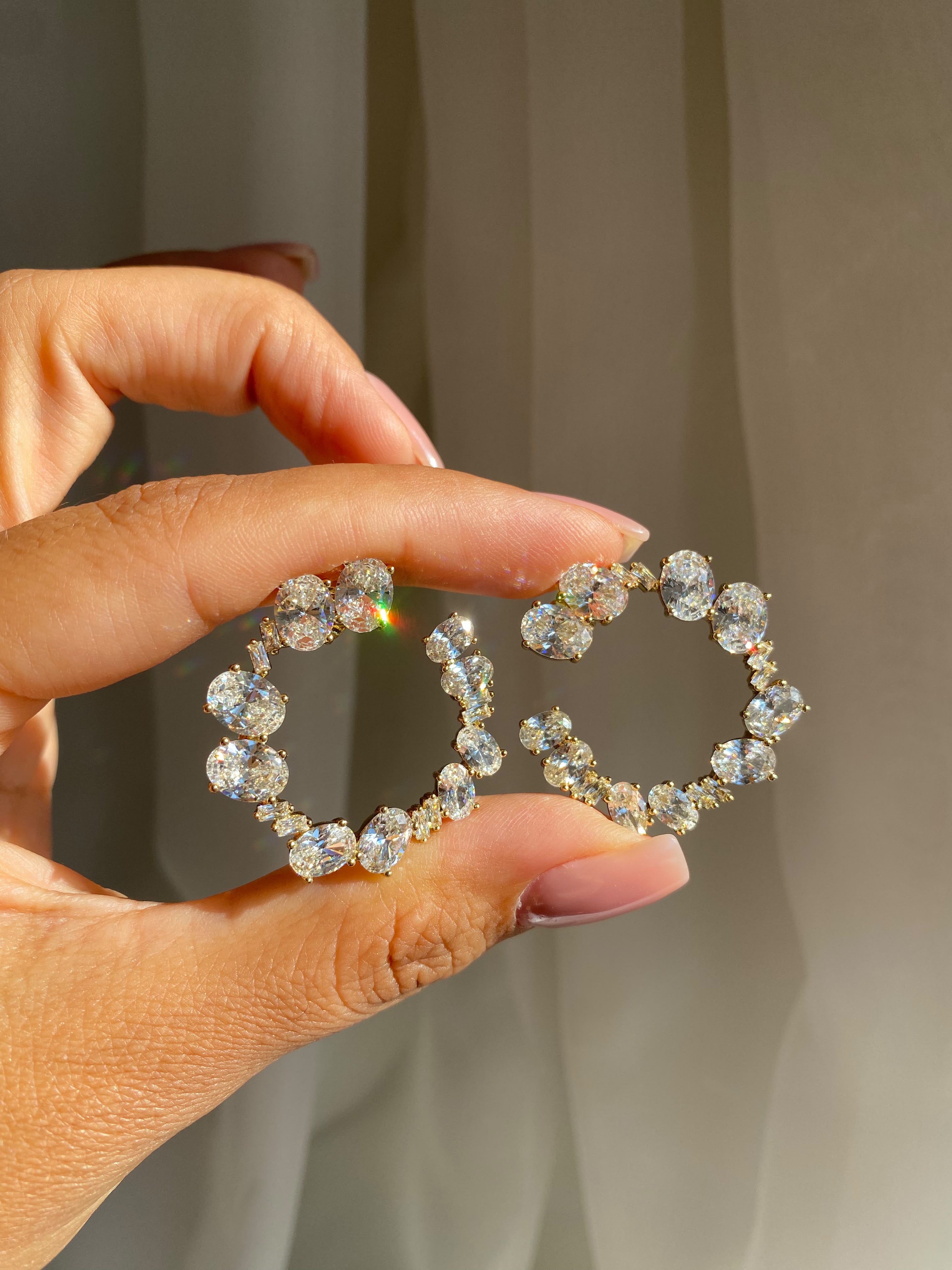 Oval Crystal Küpe