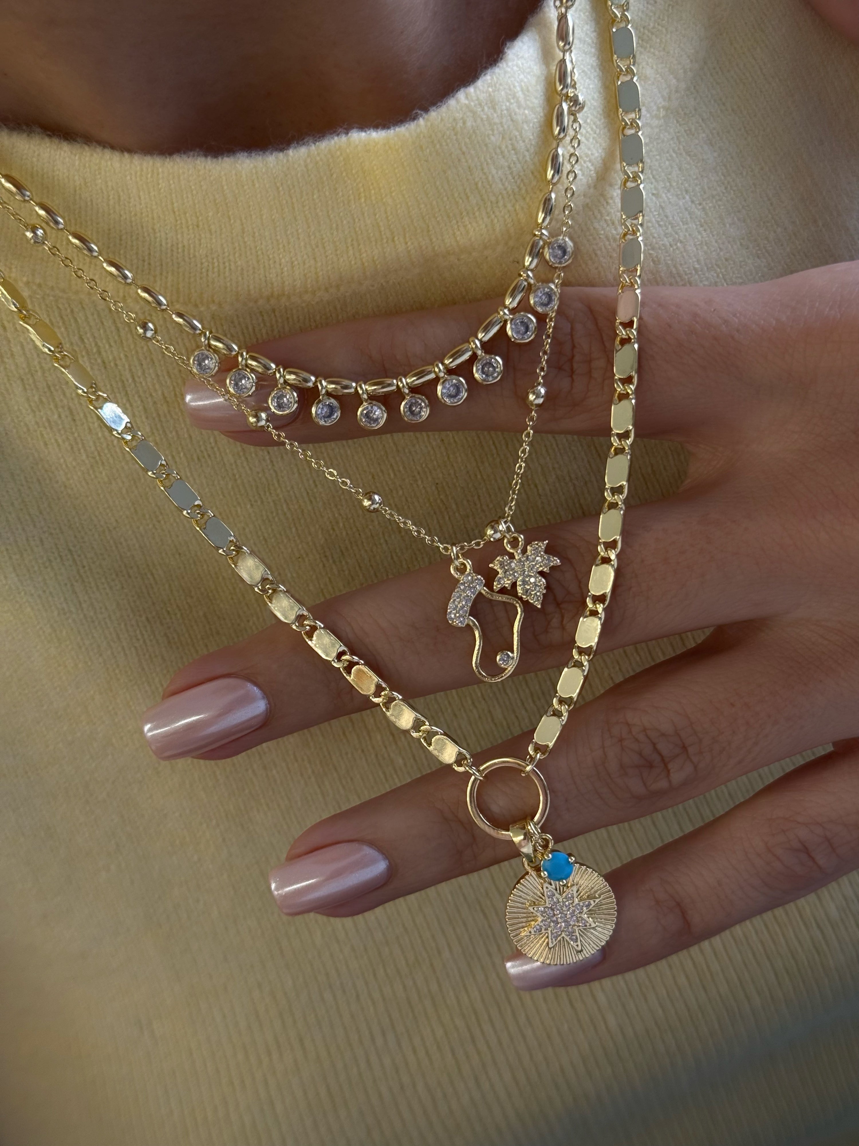 Poles stone kolyeler