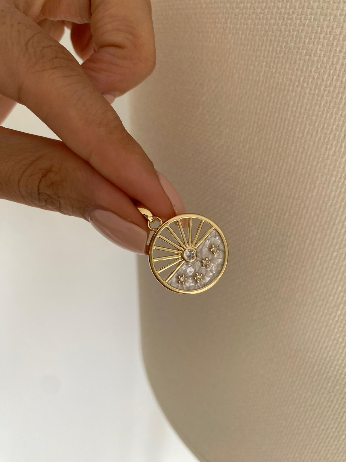 gold white kolye ucu