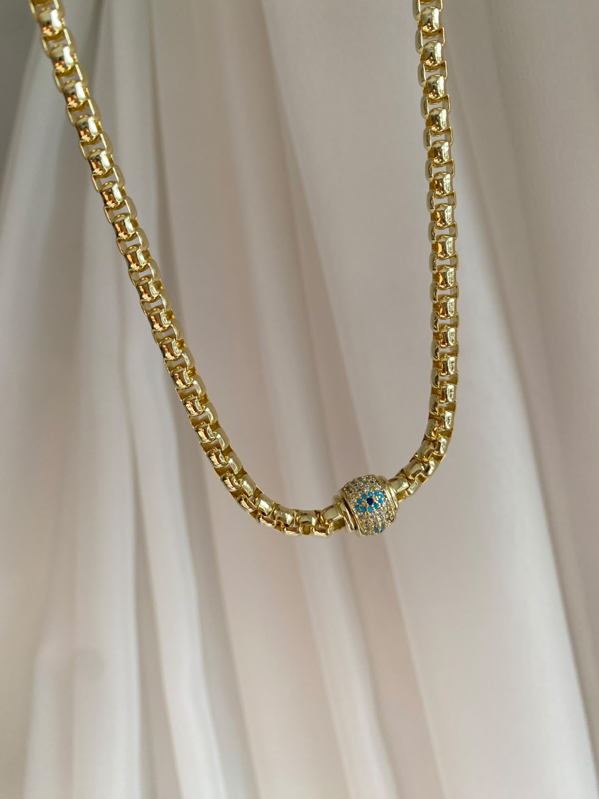 Eyes zircon silindir choker