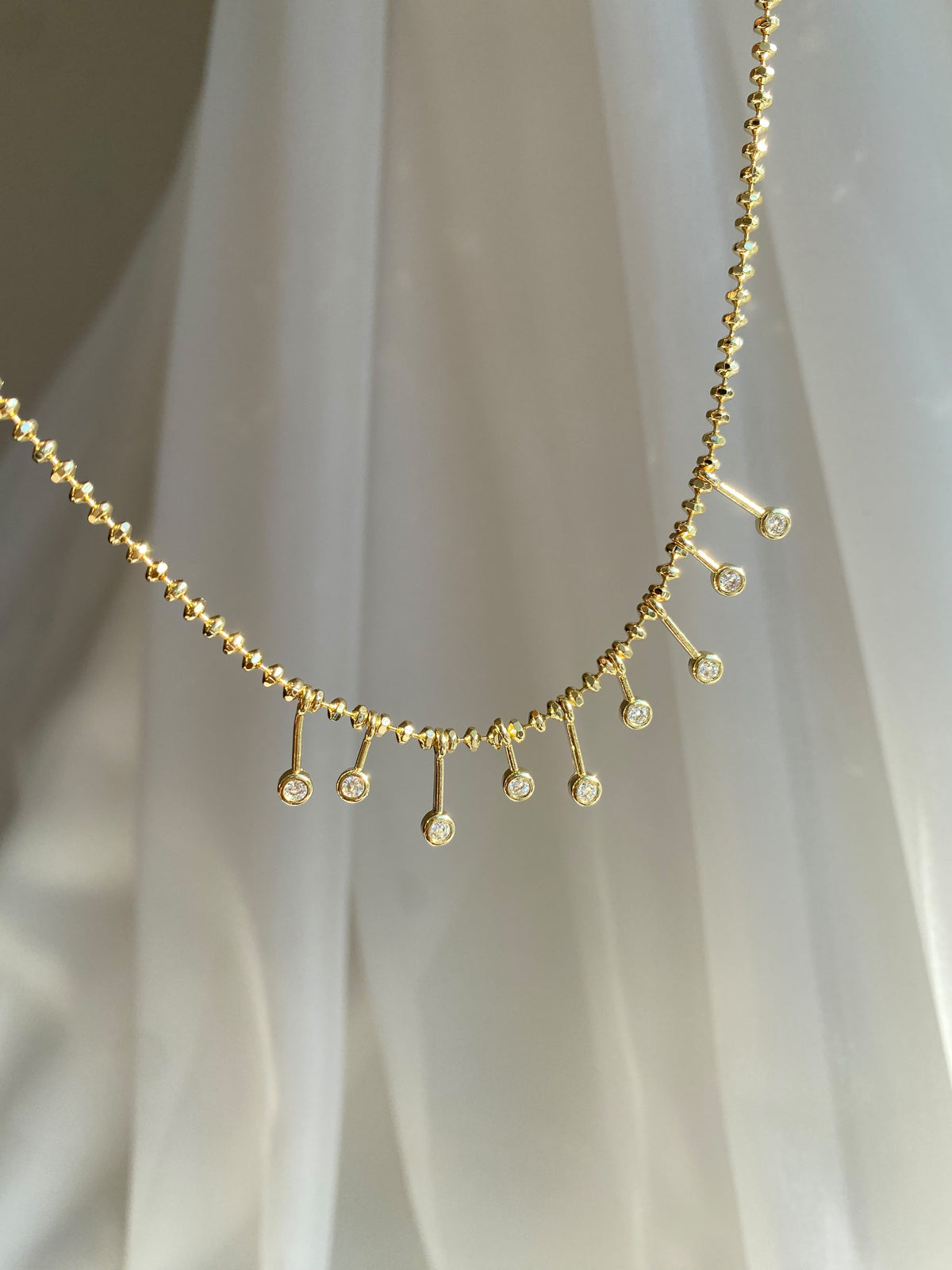 Round Dorica choker