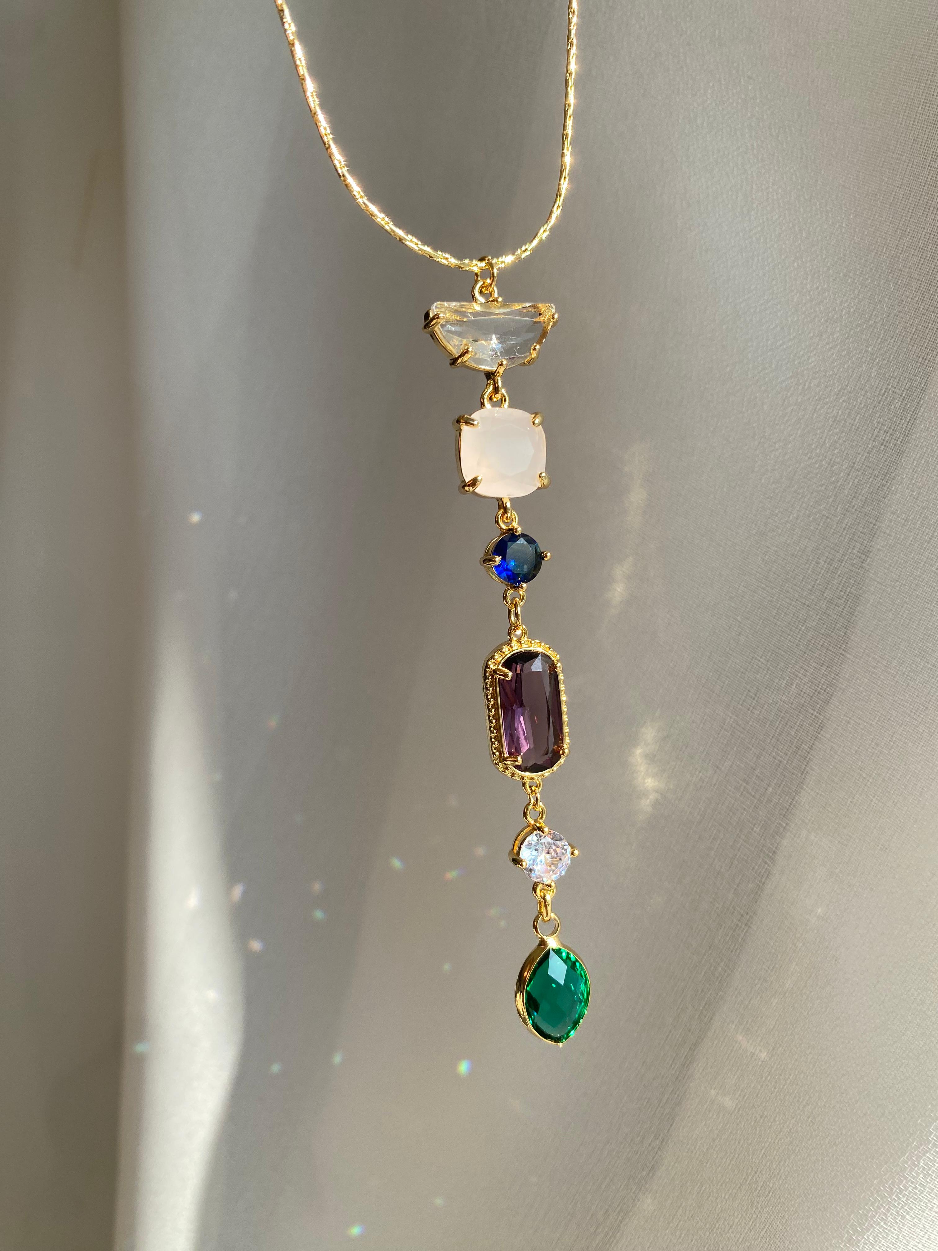 Stones Colour Y Choker