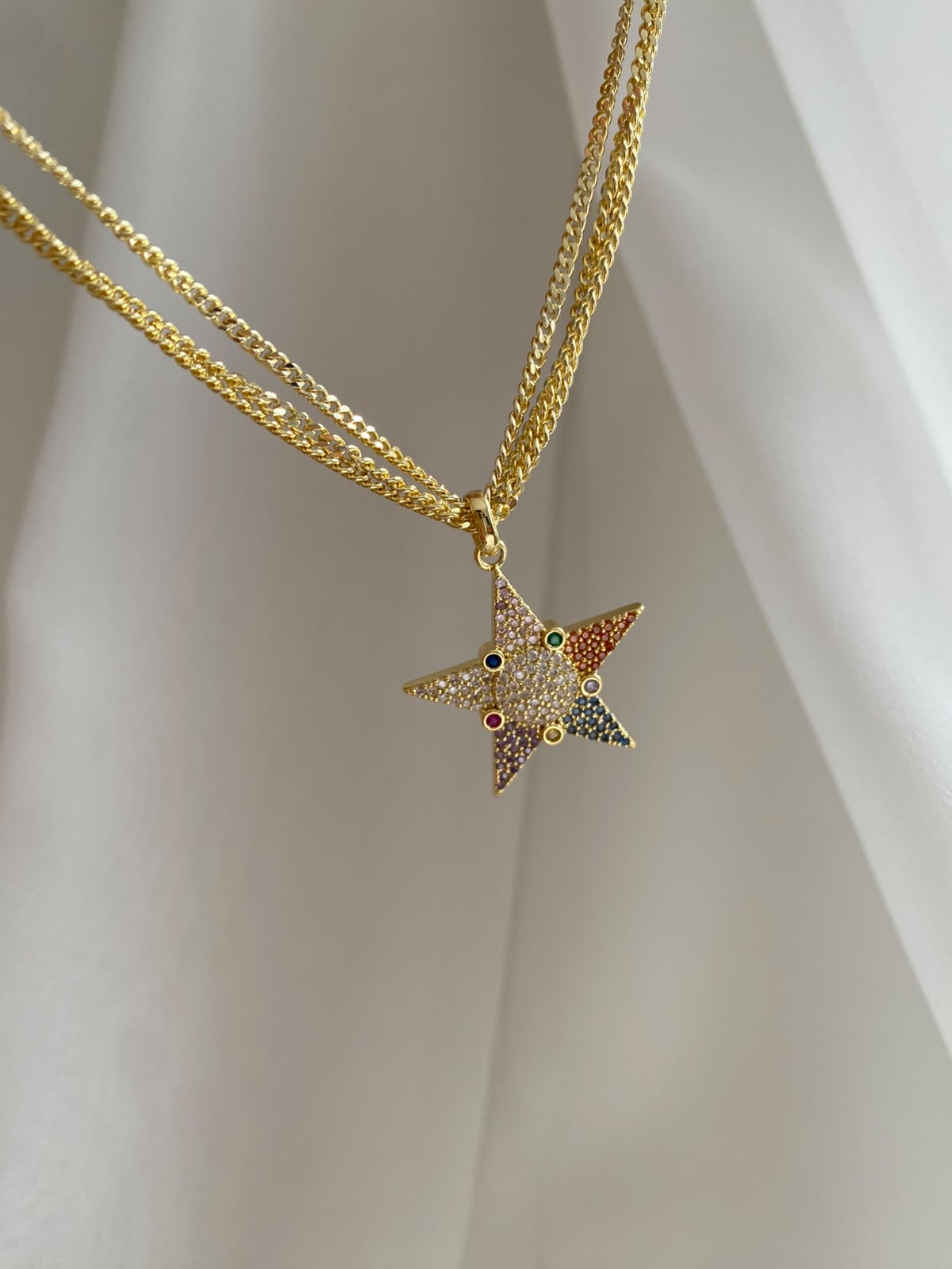 Colour star choker