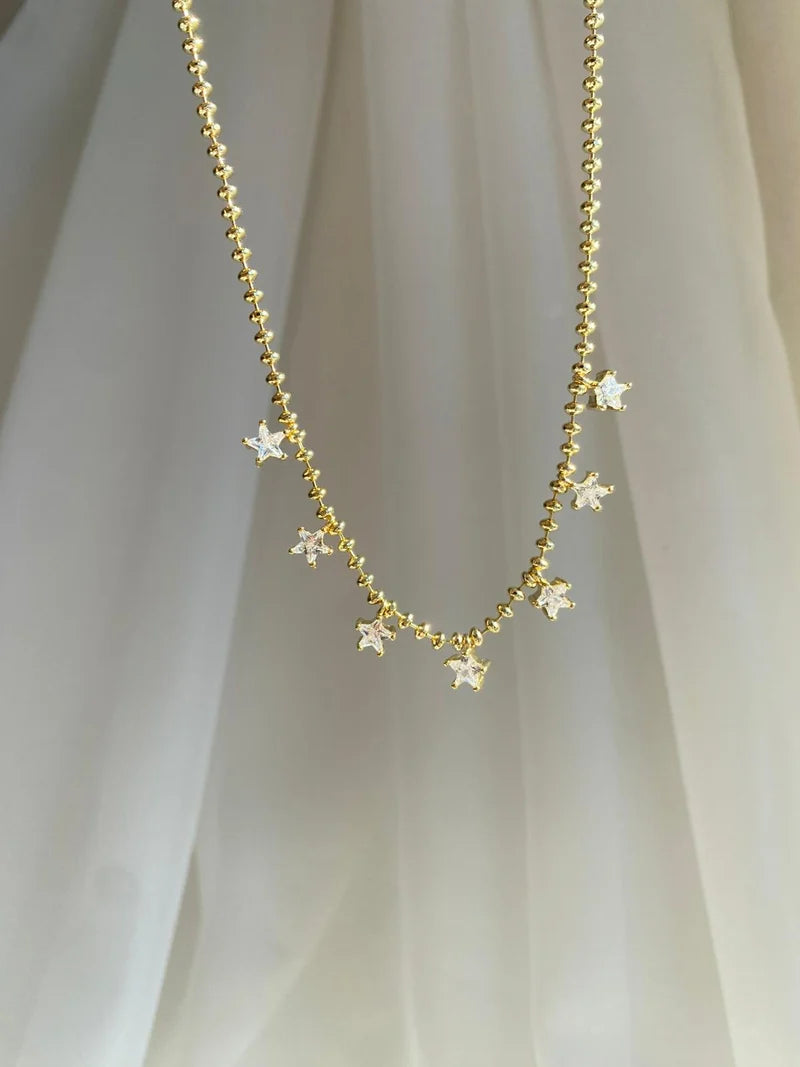 Star dorika choker