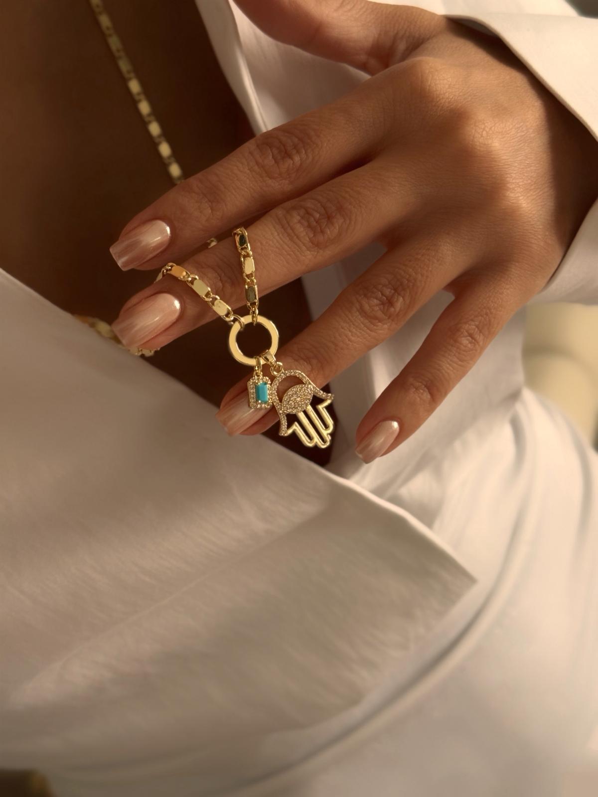 Fatma eli Uzun kolye